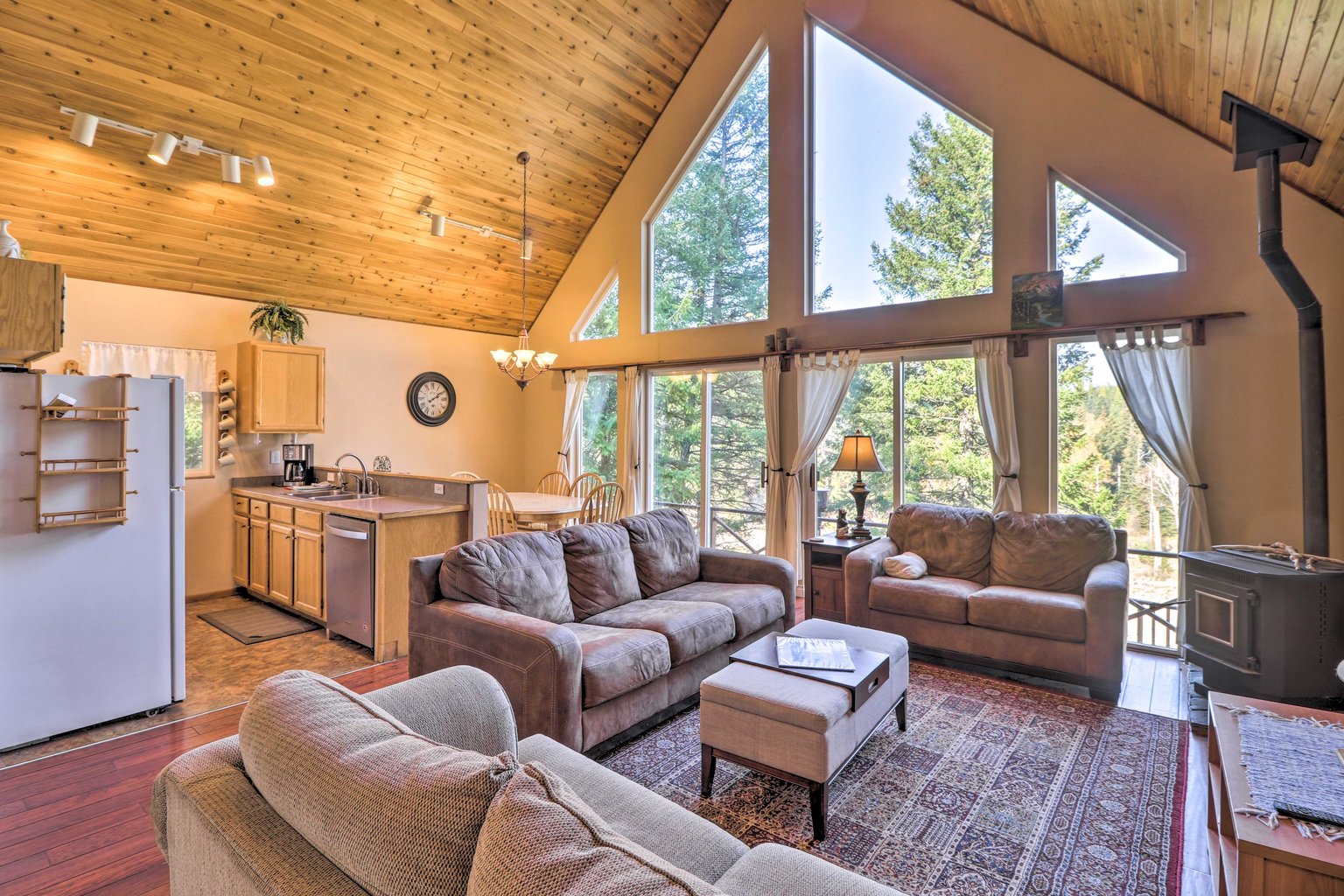 Hungry Horse Vacation Rental