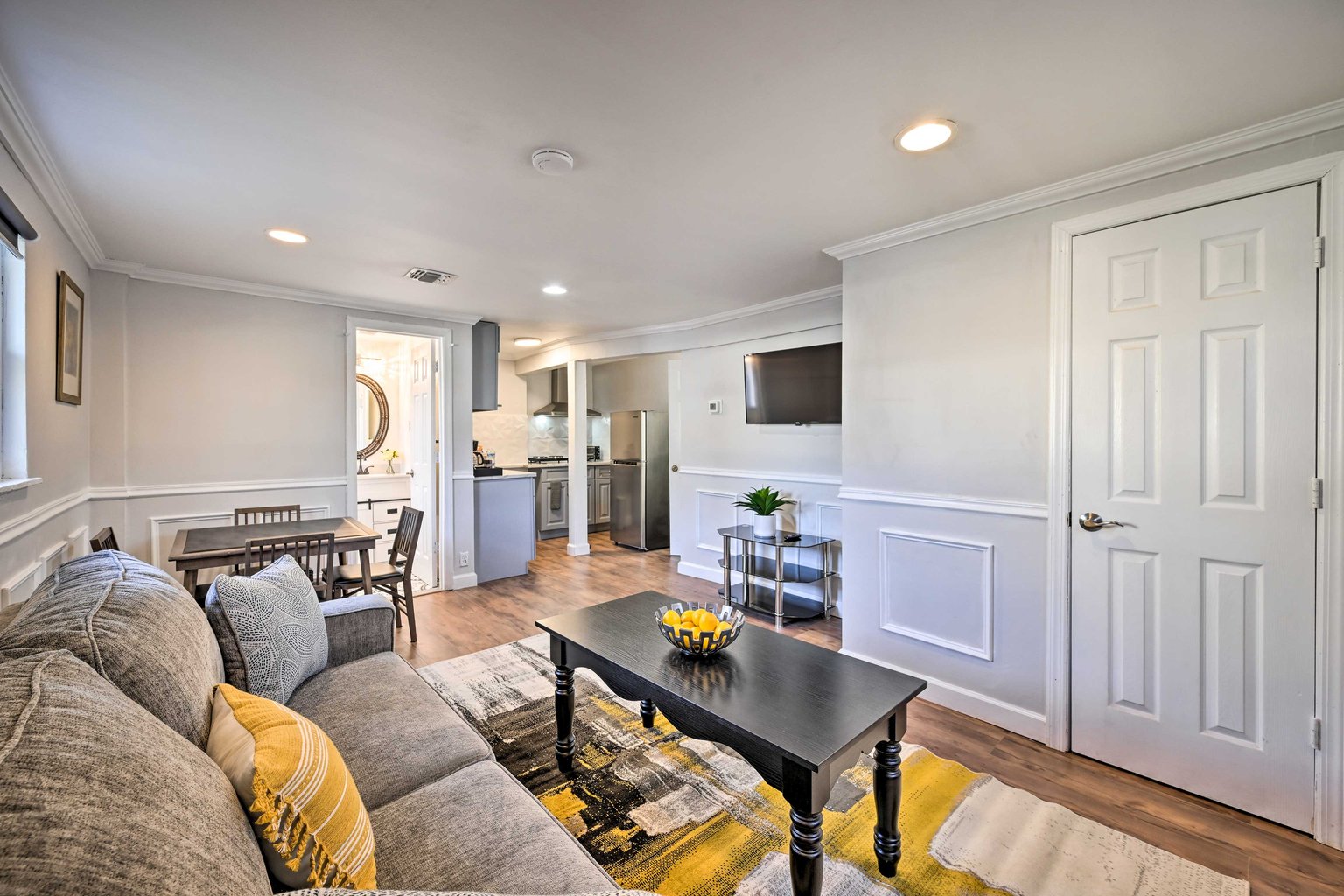 Bay Shore Vacation Rental