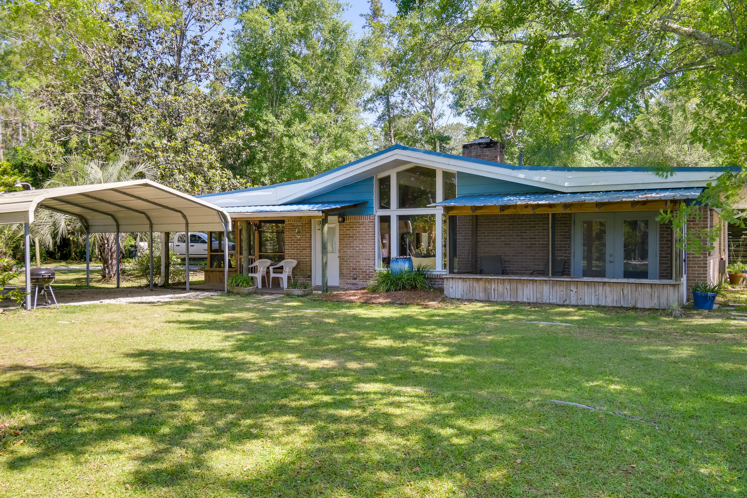 Elberta Vacation Rental