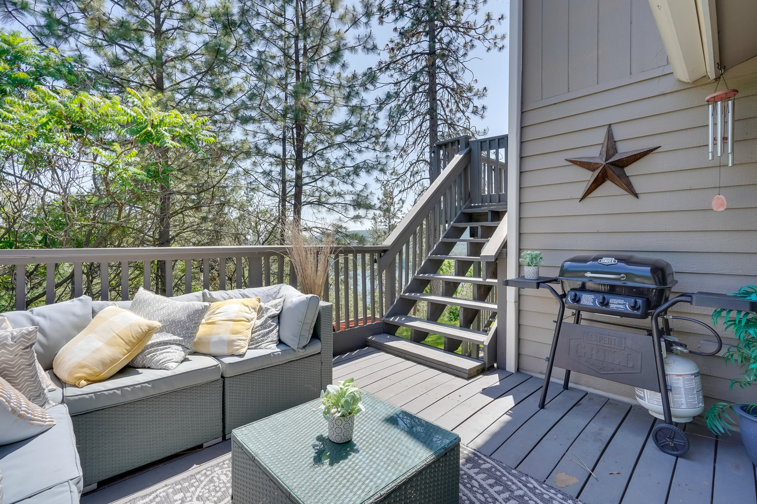 Nine Mile Falls Vacation Rental