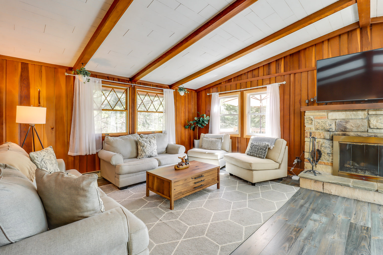 Long Pond Vacation Rental
