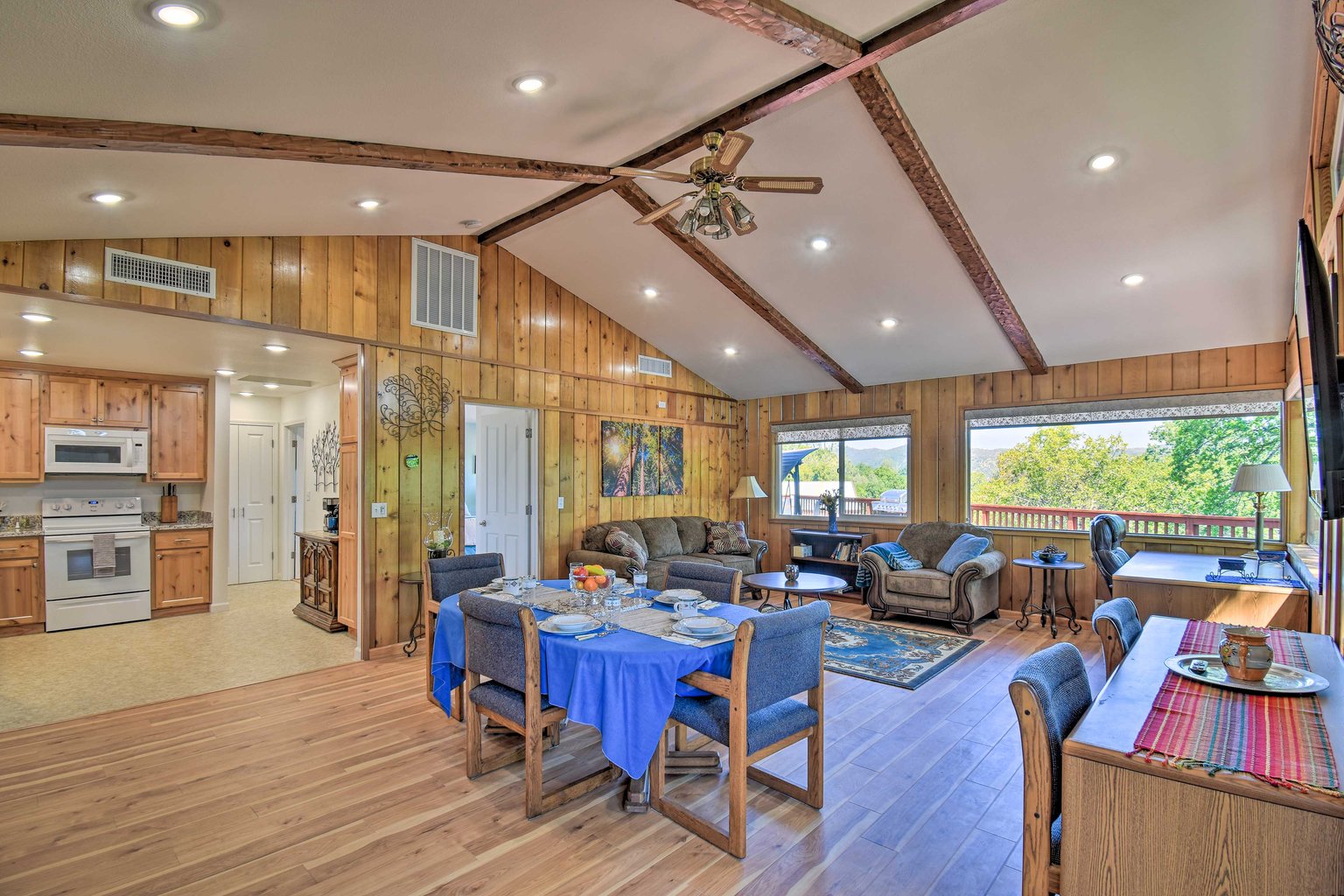 Mariposa Vacation Rental