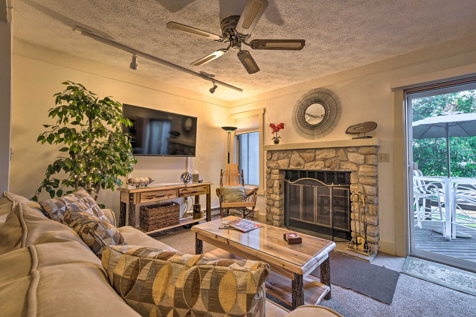 Blakeslee Vacation Rental