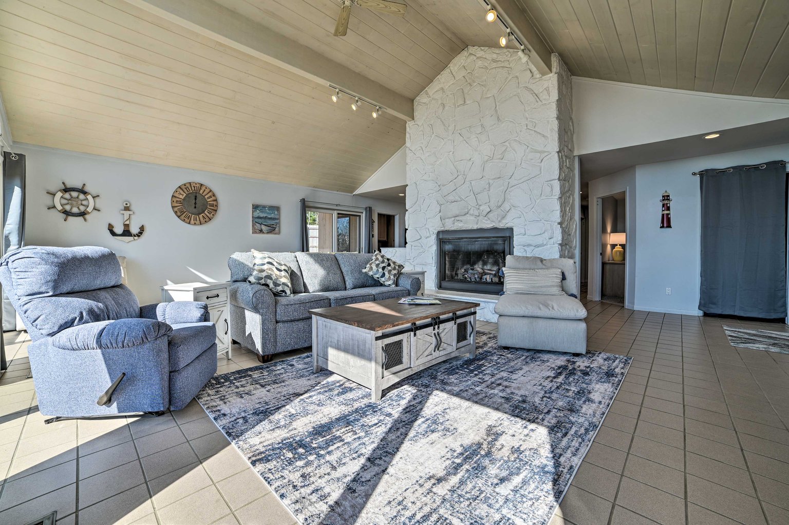 De Tour Village Vacation Rental