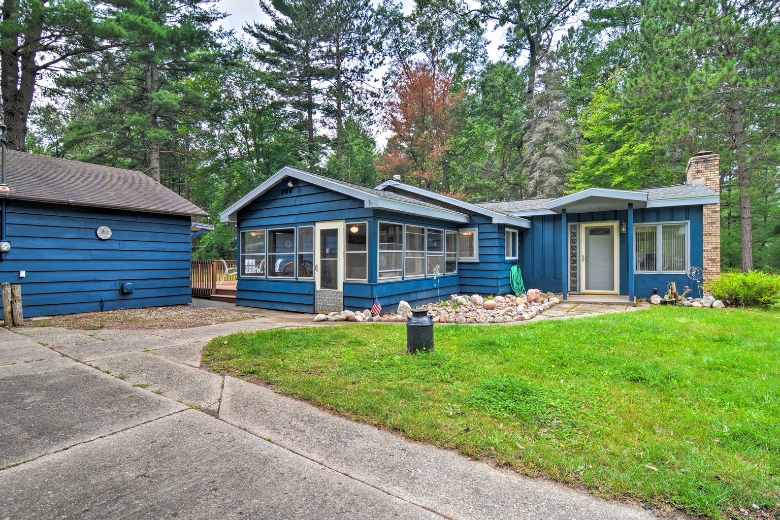 Roscommon Vacation Rental