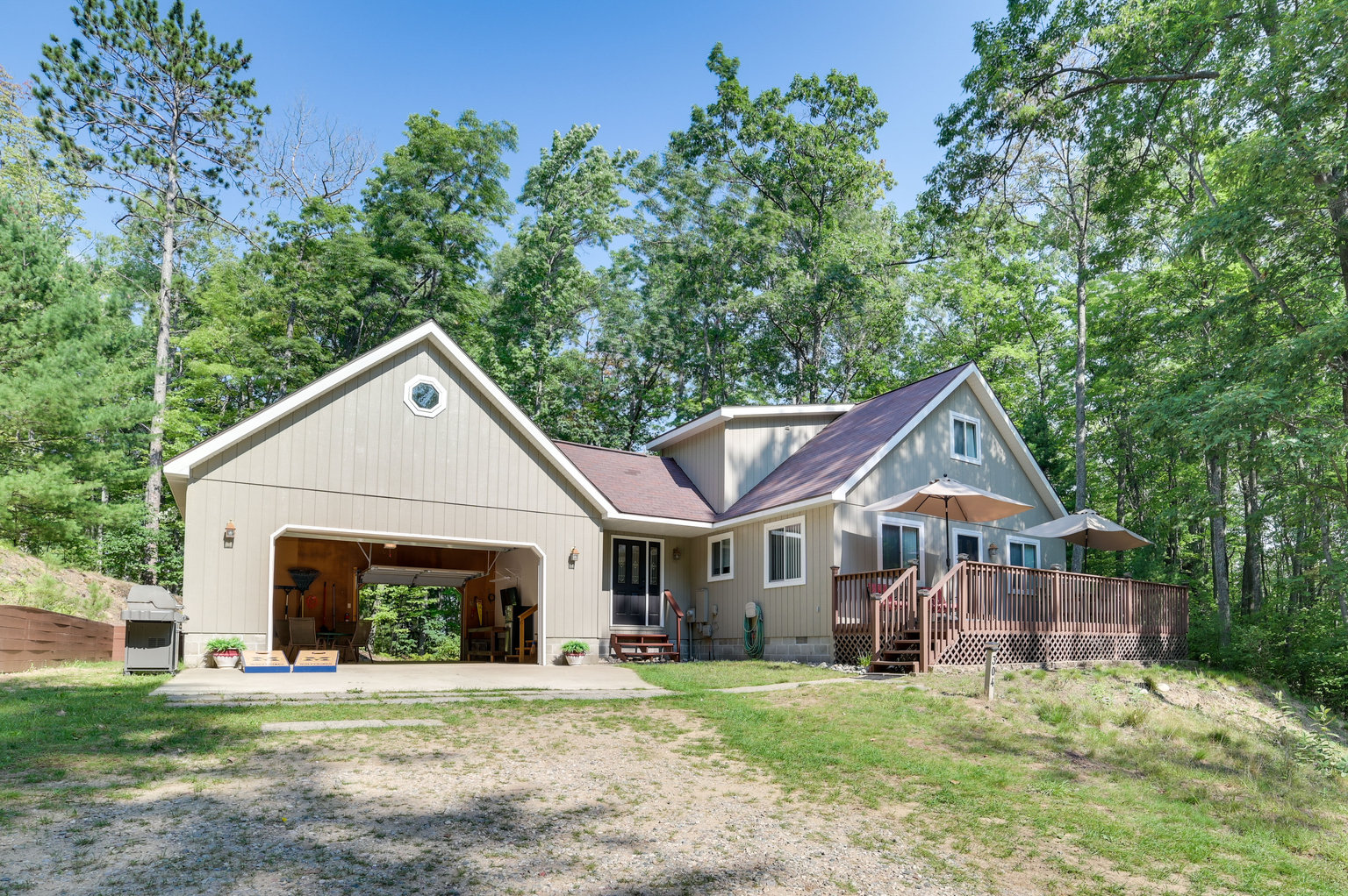 Roscommon Vacation Rental