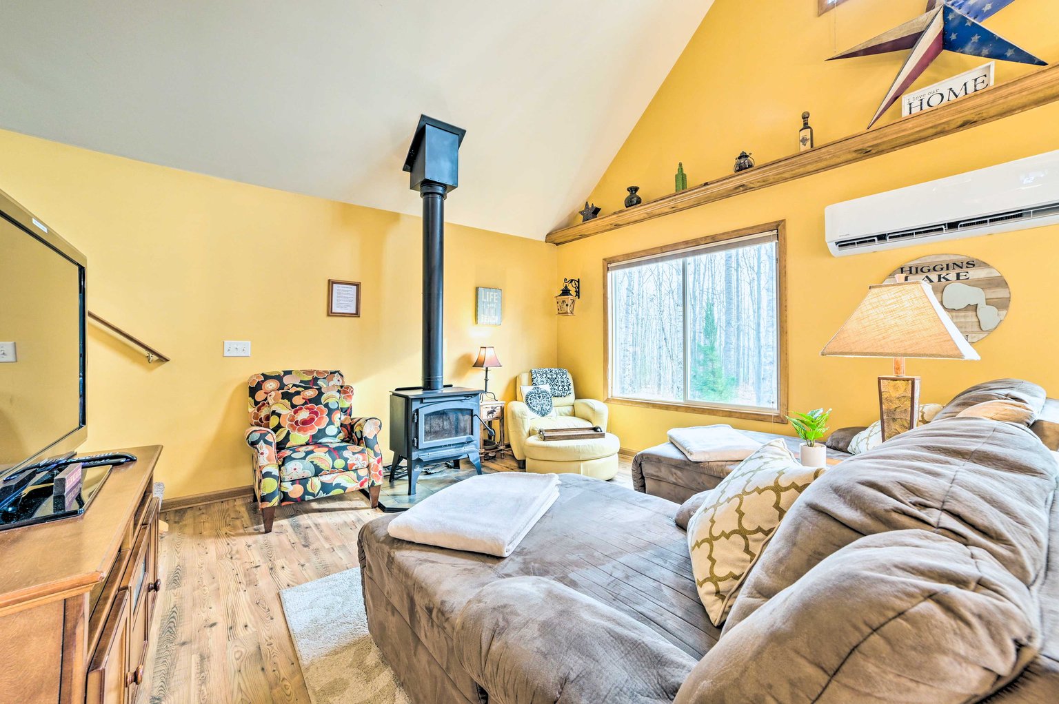 Roscommon Vacation Rental