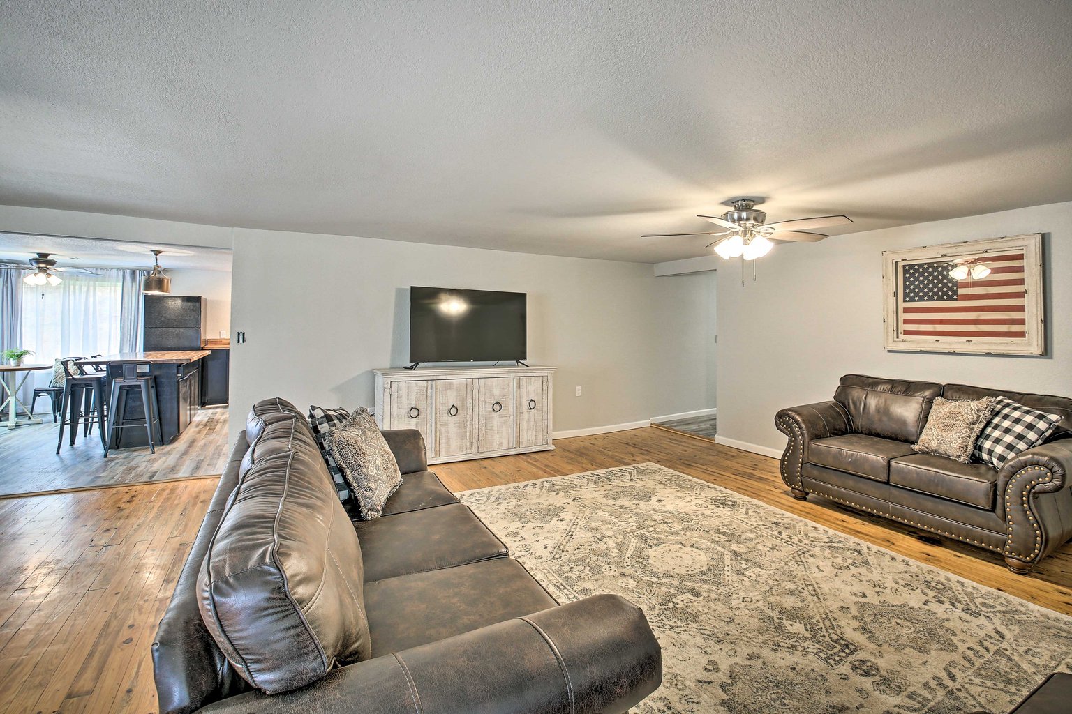 Royal Vacation Rental