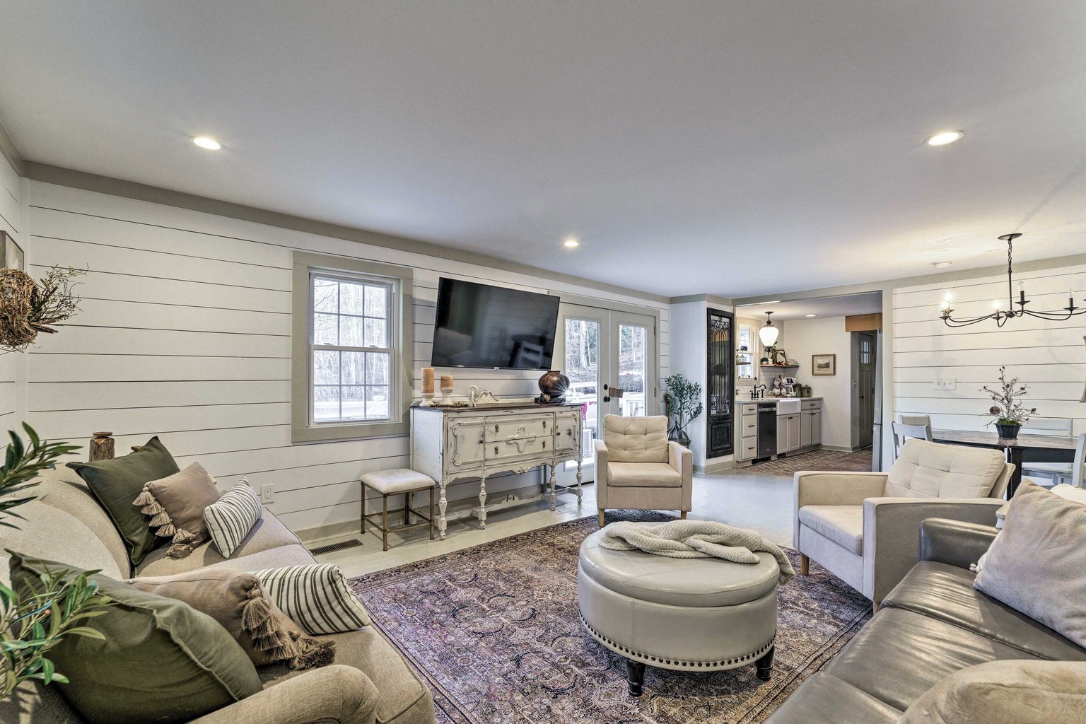 Newland Vacation Rental