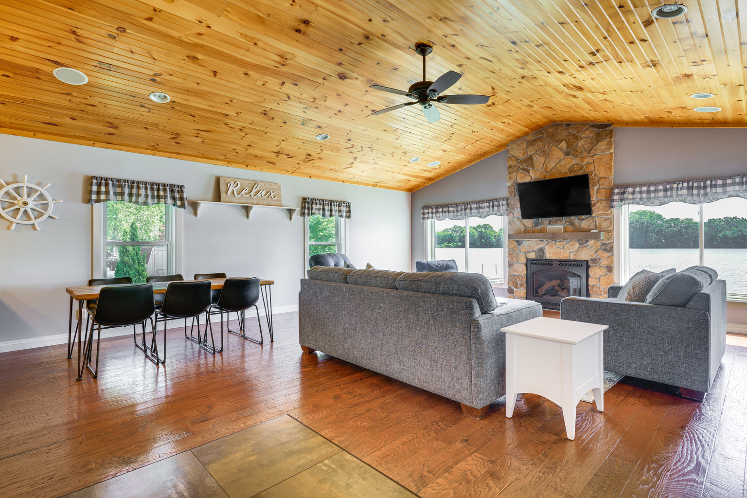 Howe Vacation Rental