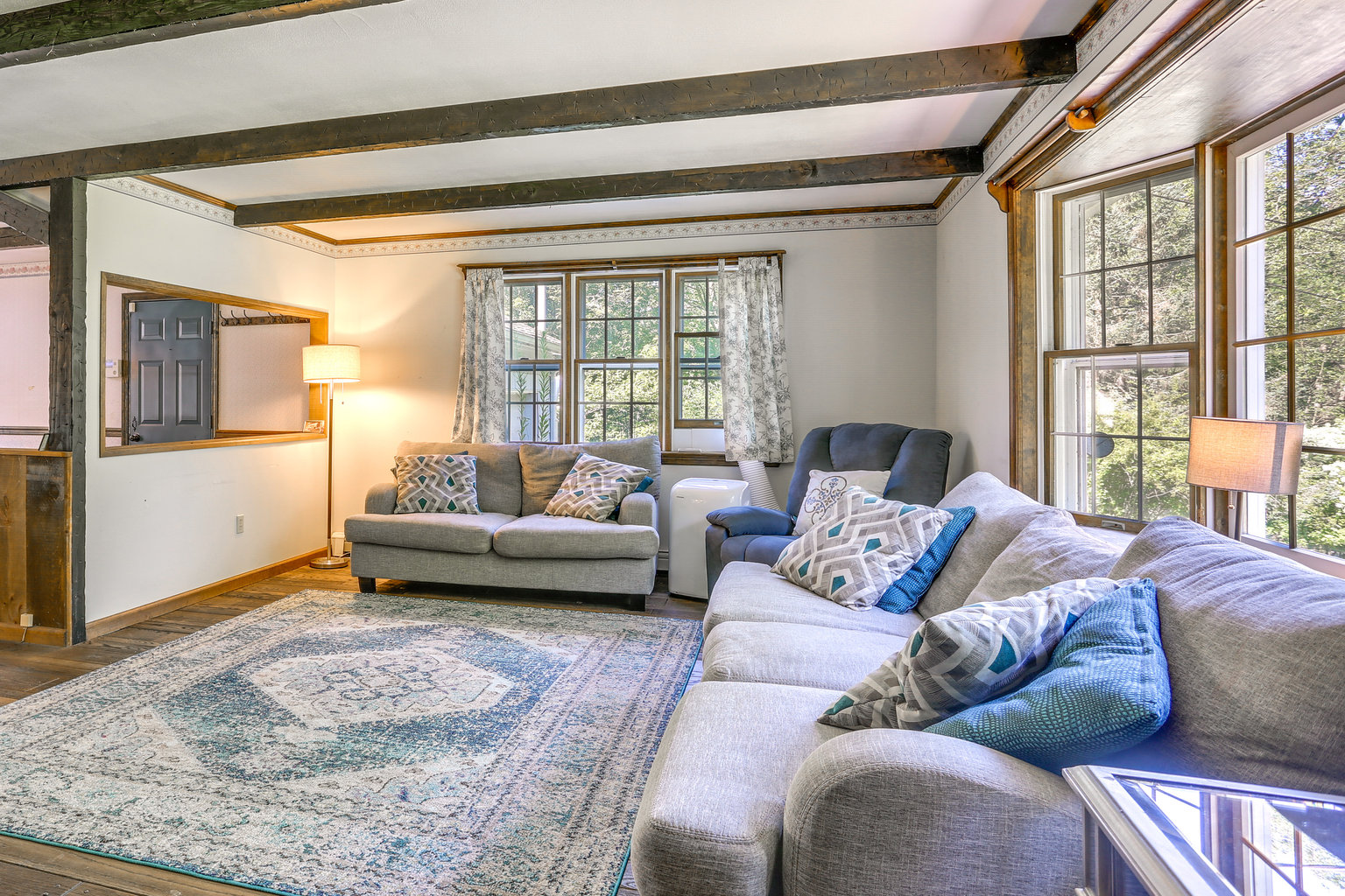 Sparrow Bush Vacation Rental