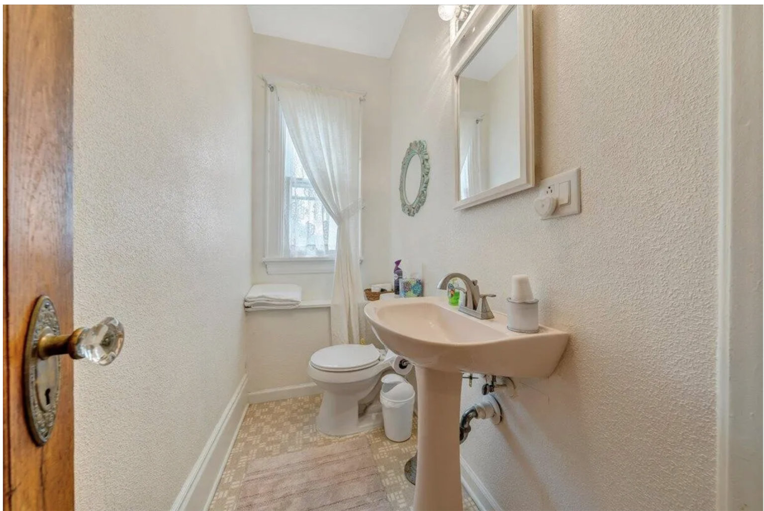 Alderson Vacation Rental