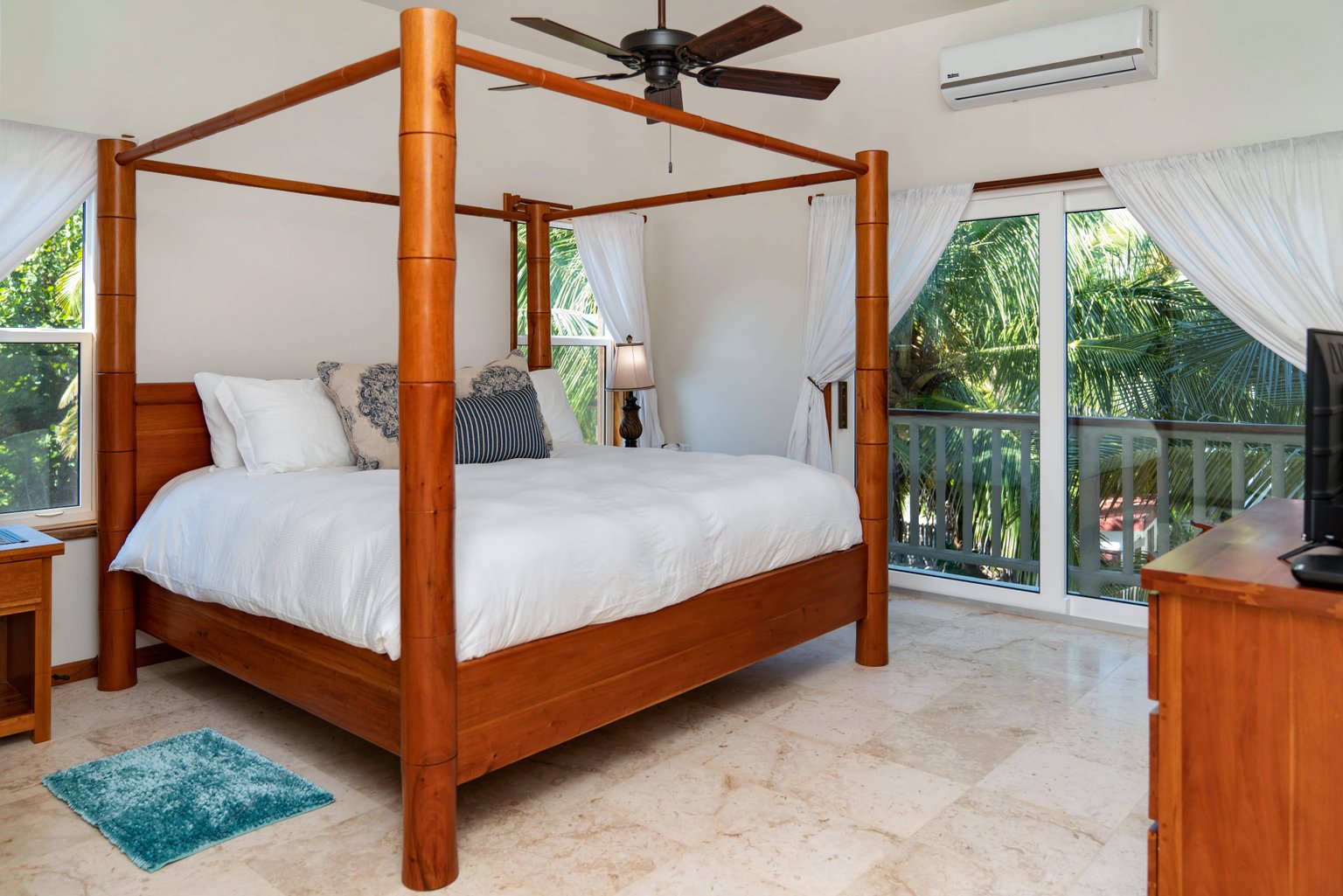 San Pedro Town Vacation Rental