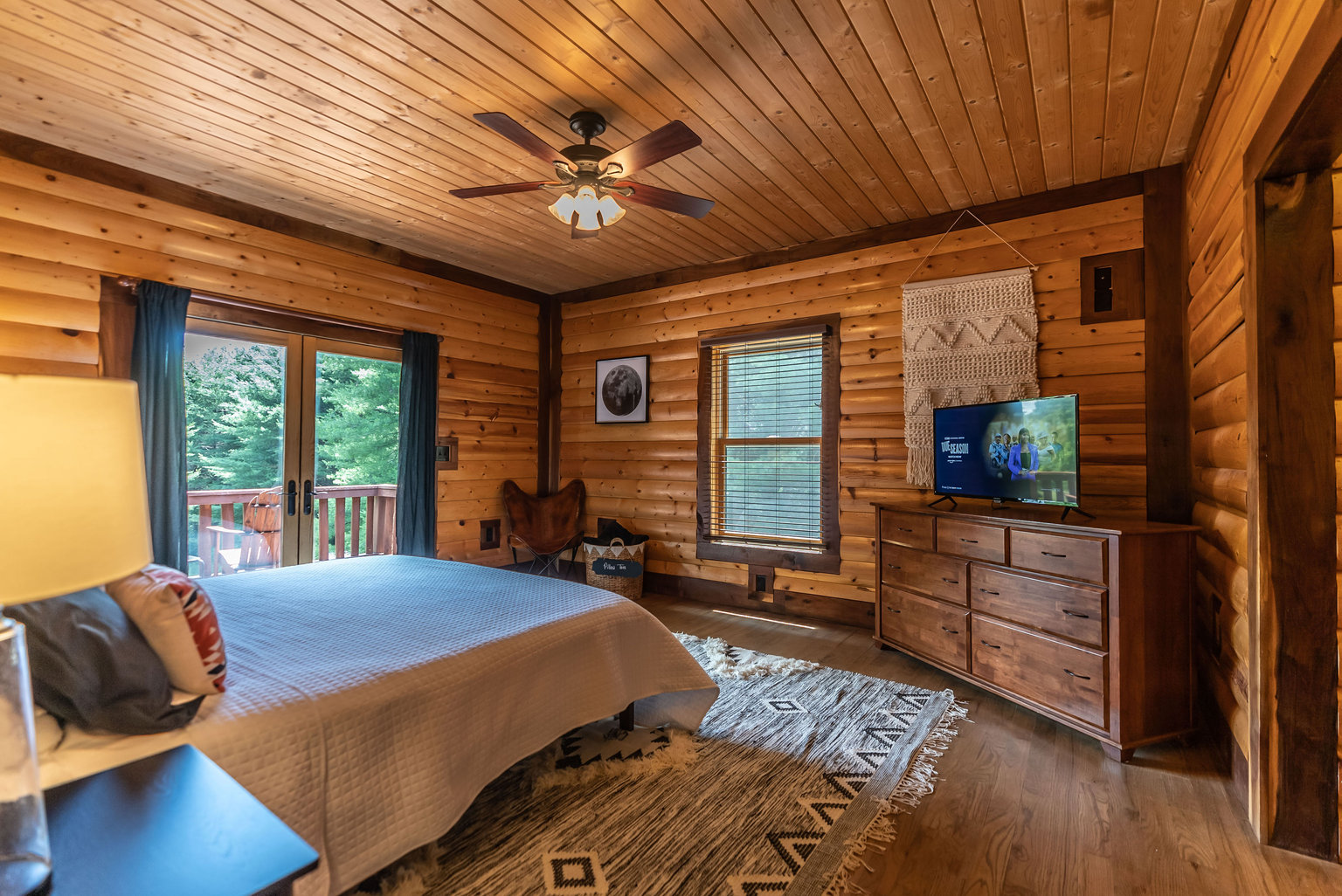 Ennice Vacation Rental