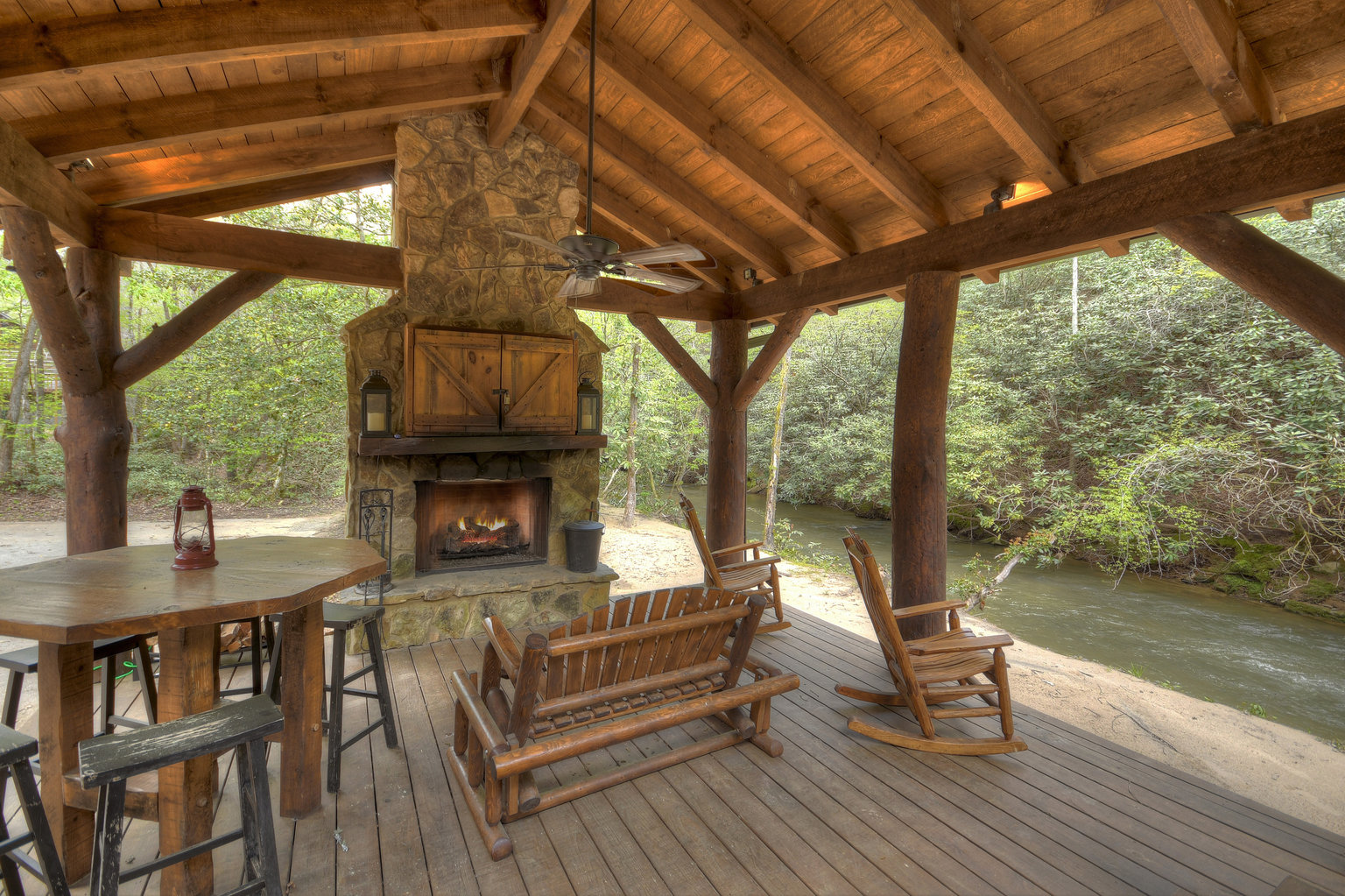 Mineral Bluff Vacation Rental