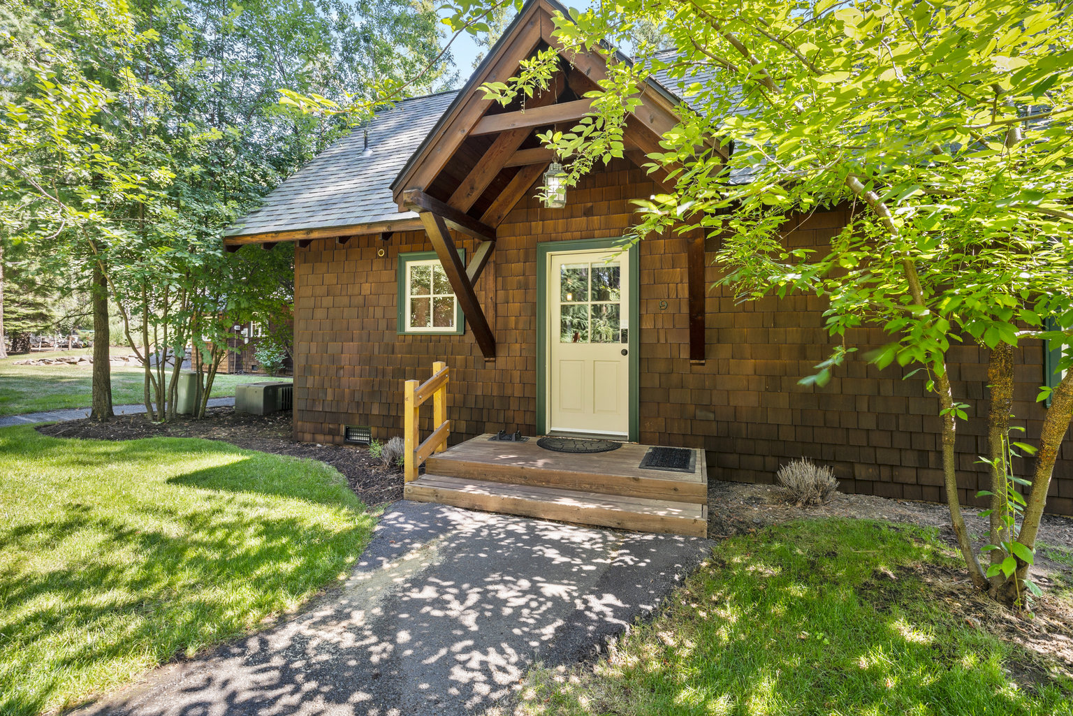 Camp Sherman Vacation Rental