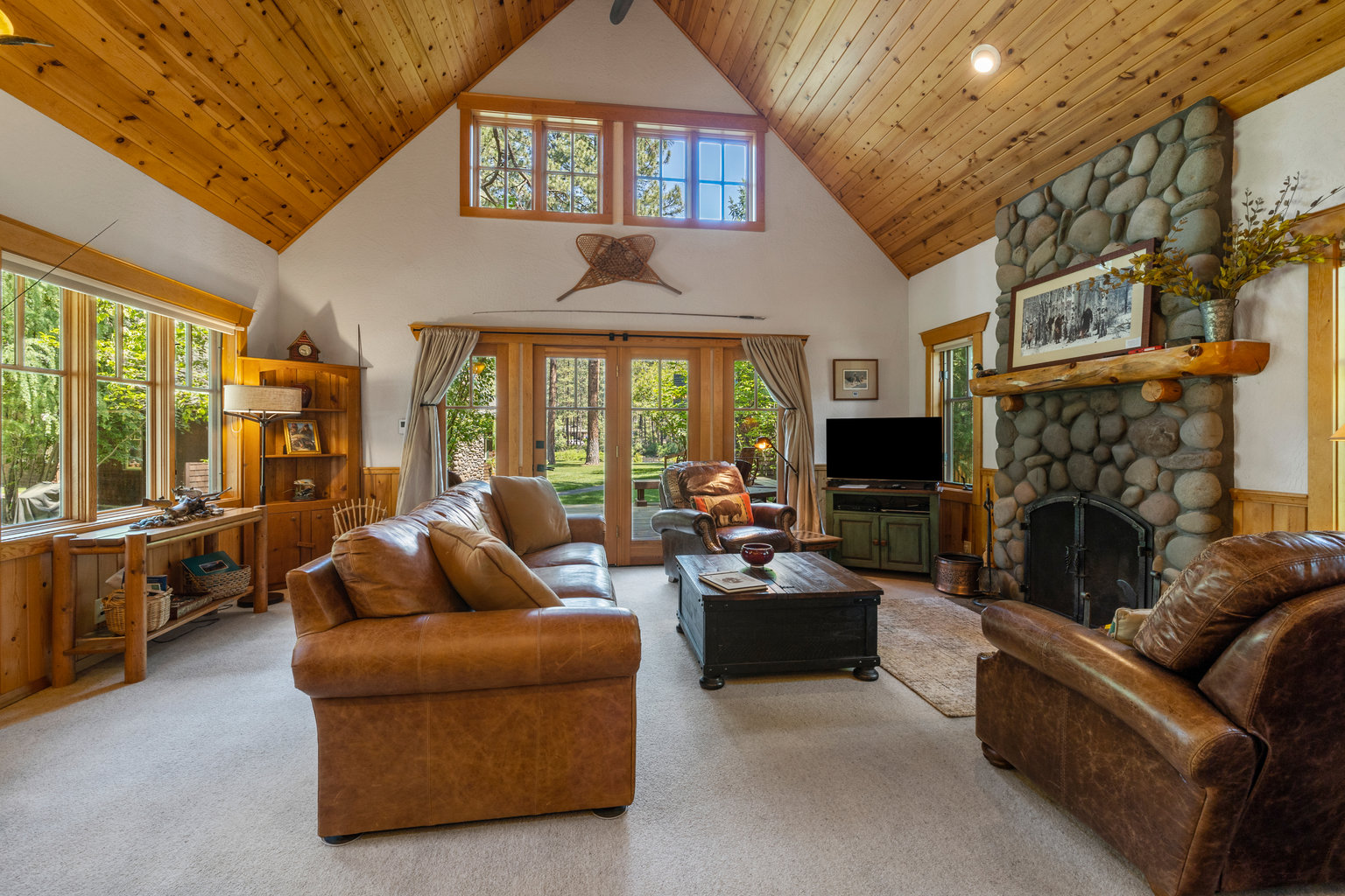 Camp Sherman Vacation Rental