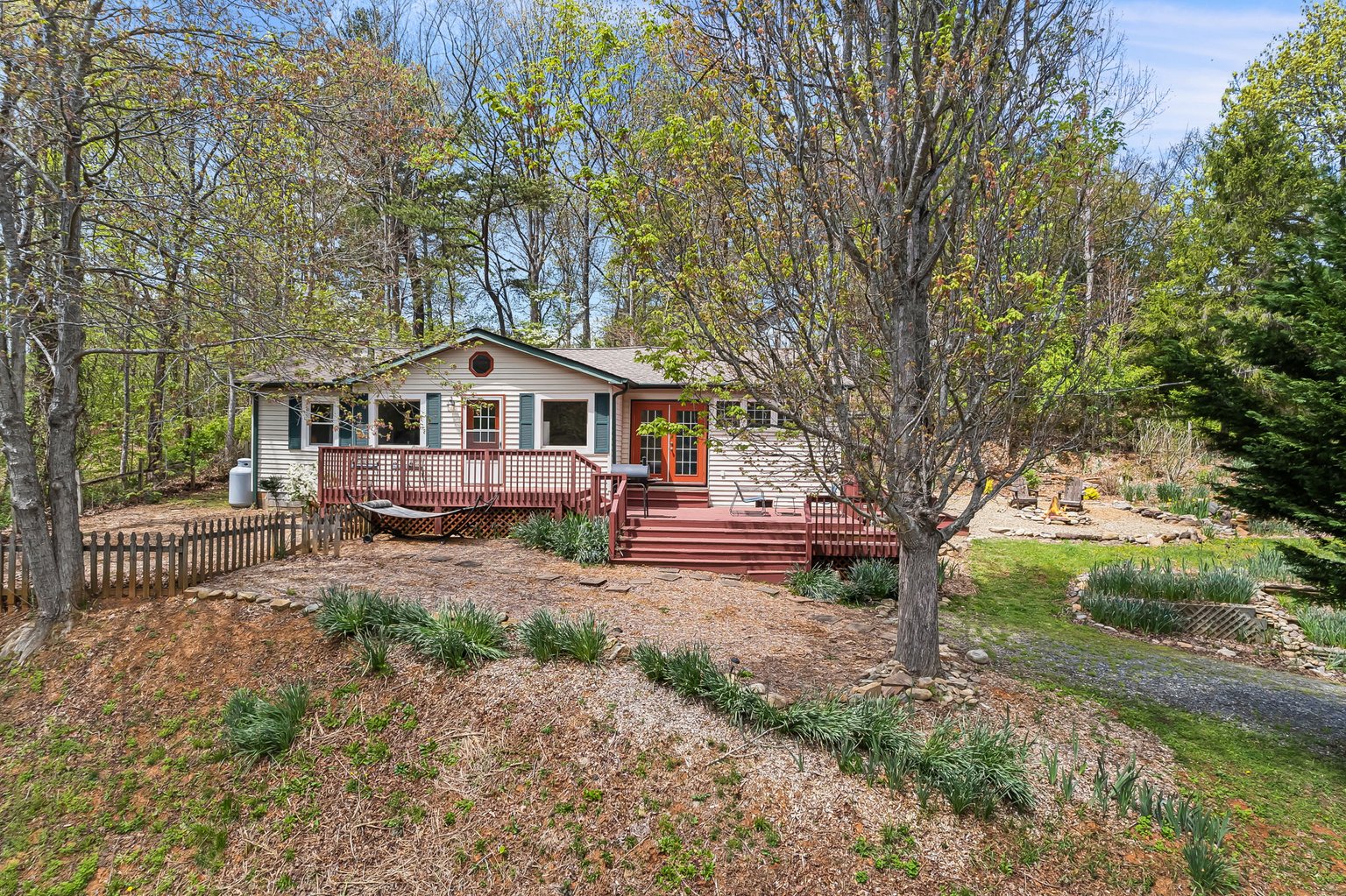 Weaverville Vacation Rental