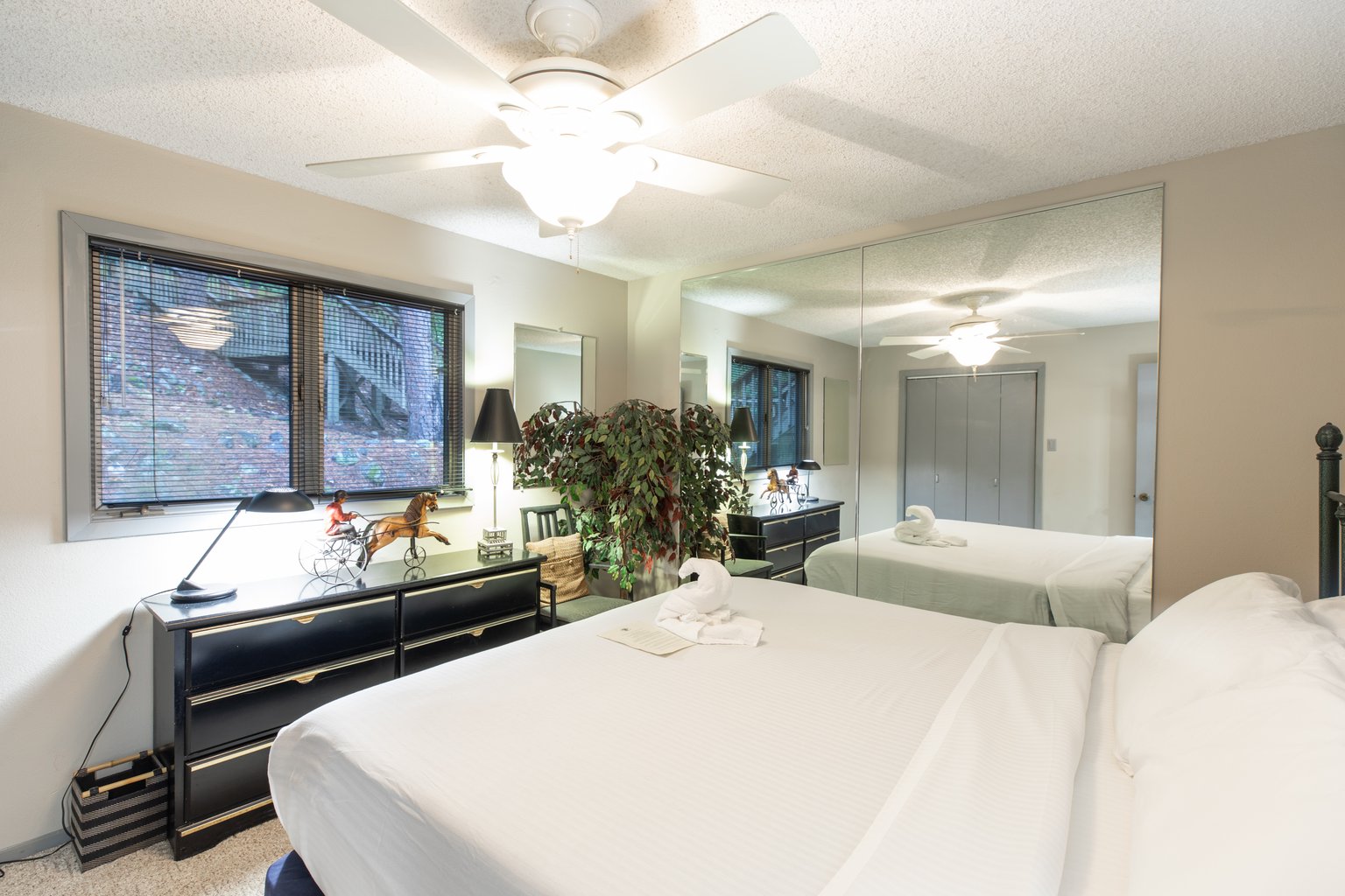 Mount Ida Vacation Rental