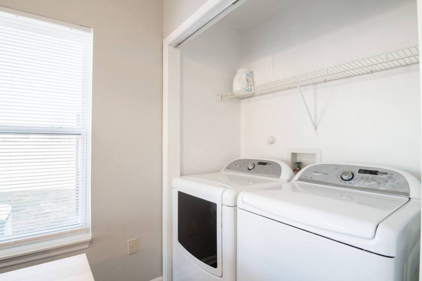 Pekin Vacation Rental