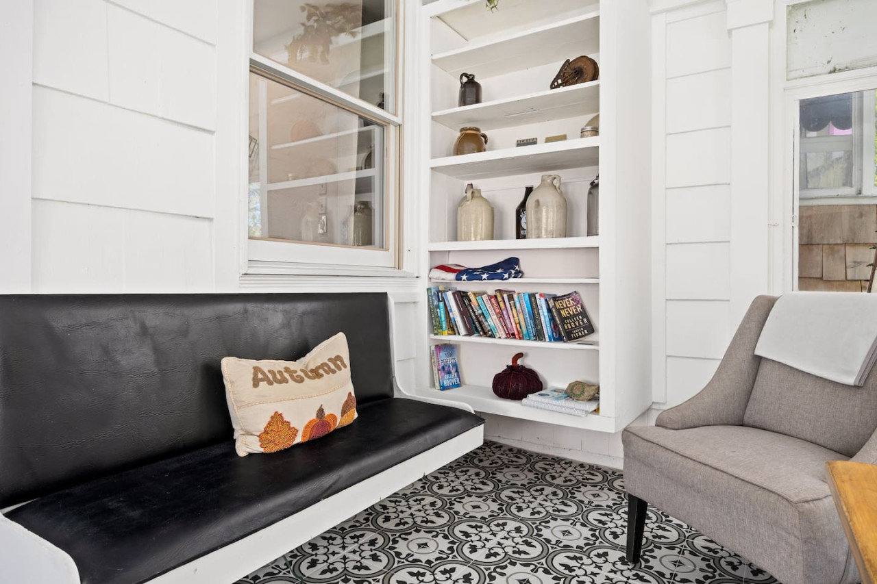 Pekin Vacation Rental