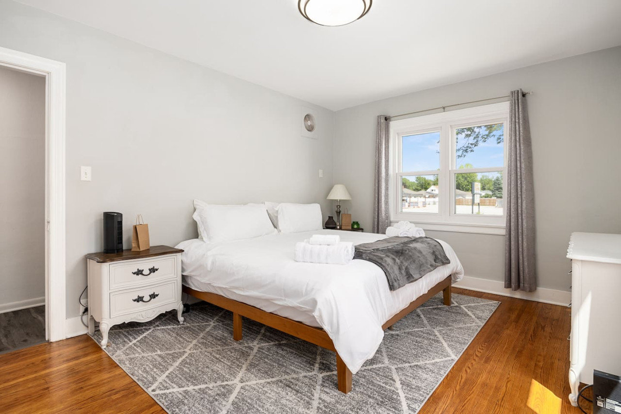 Pekin Vacation Rental