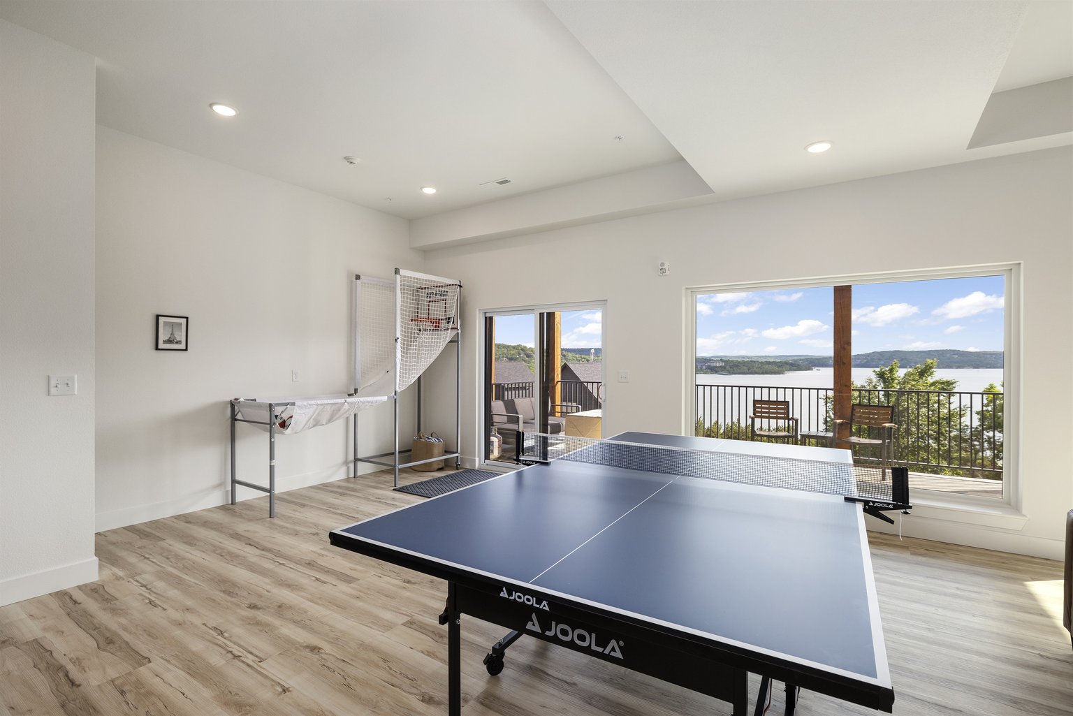 HOLLISTER Vacation Rental