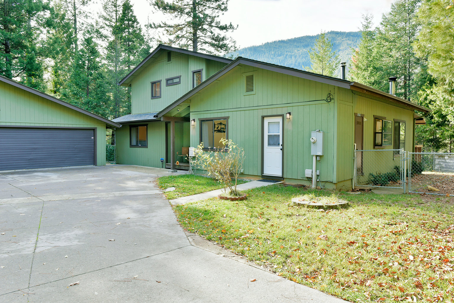 Dunsmuir Vacation Rental
