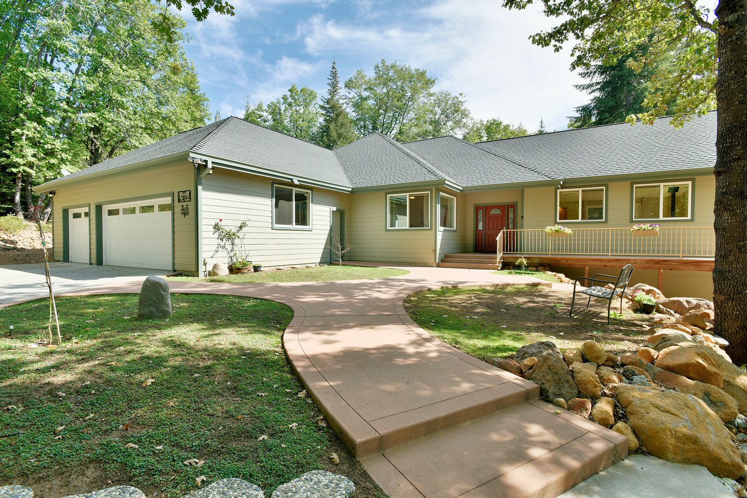 Mount Shasta Vacation Rental