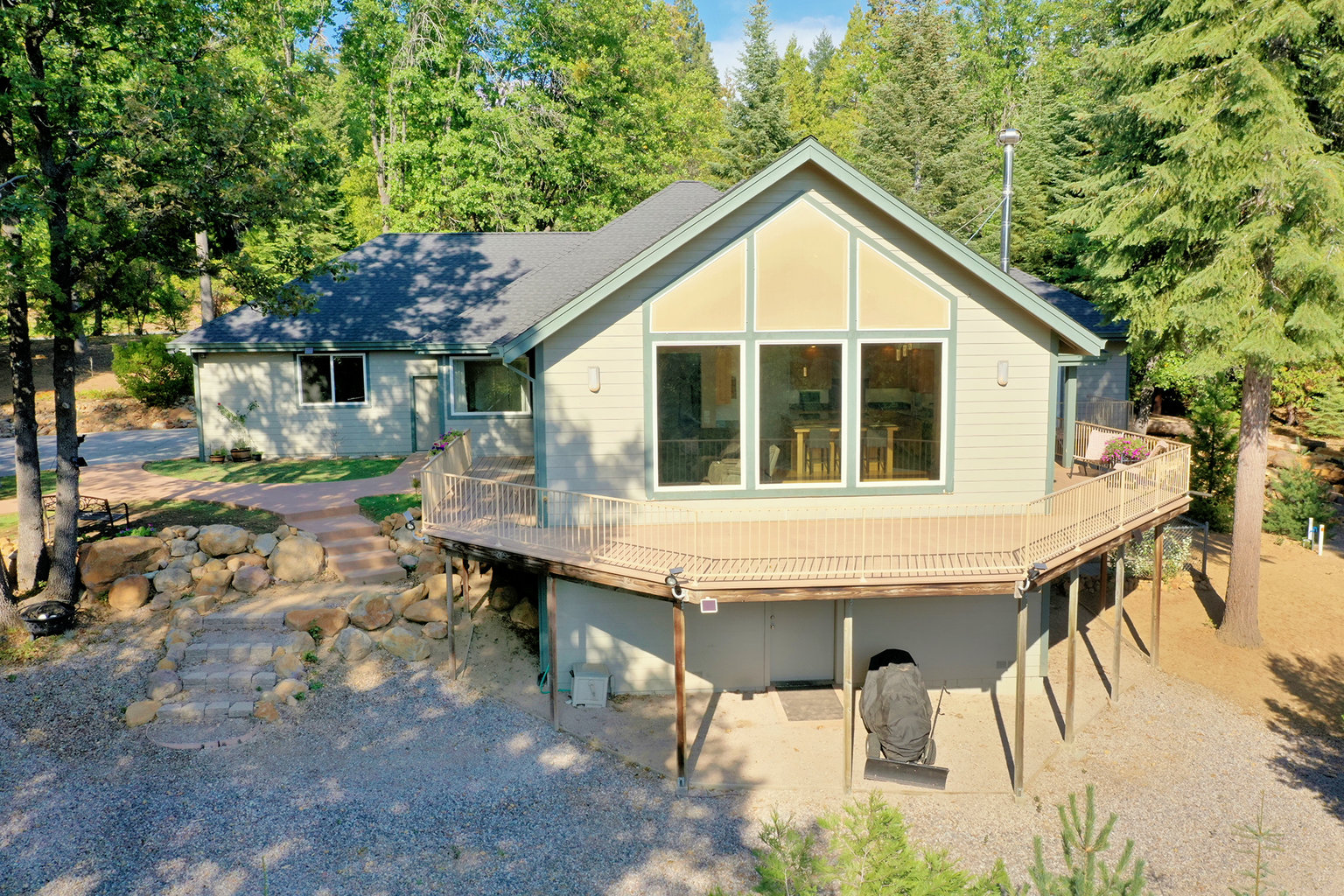 Mount Shasta Vacation Rental