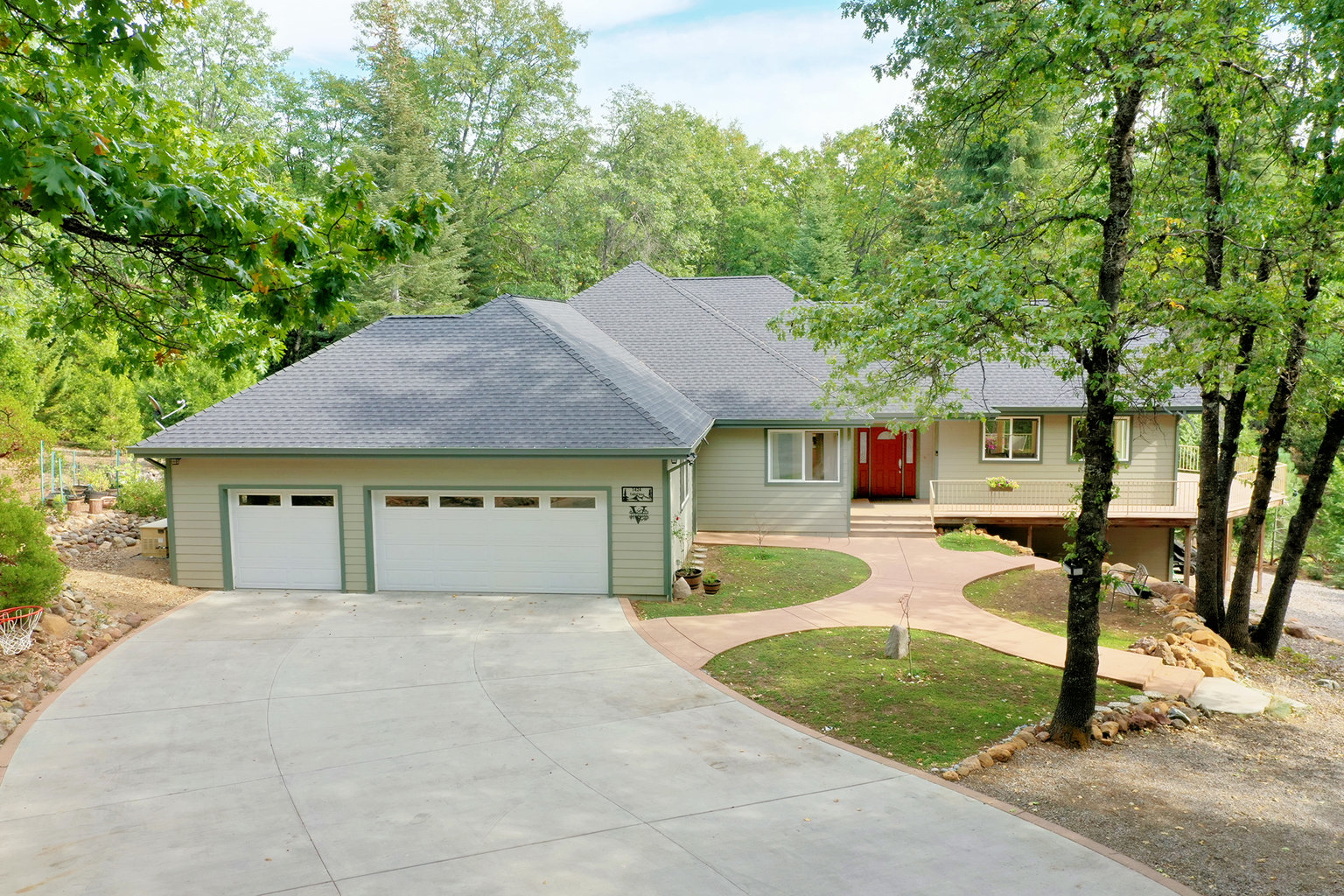 Mount Shasta Vacation Rental