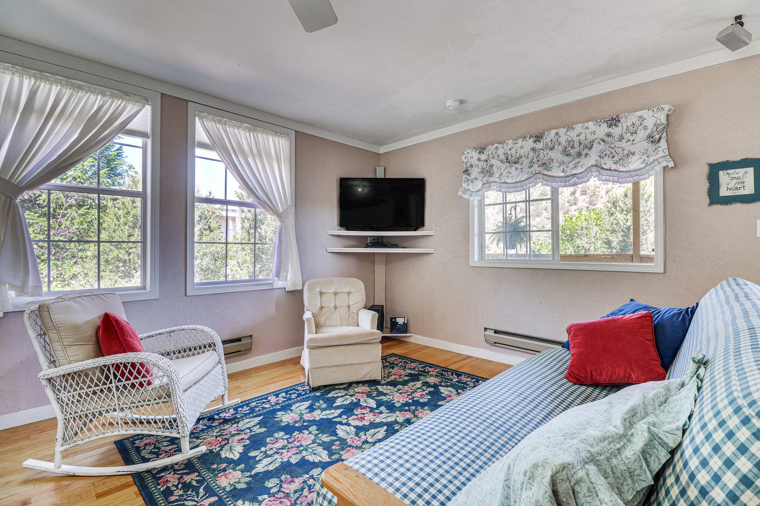 Nogal Vacation Rental