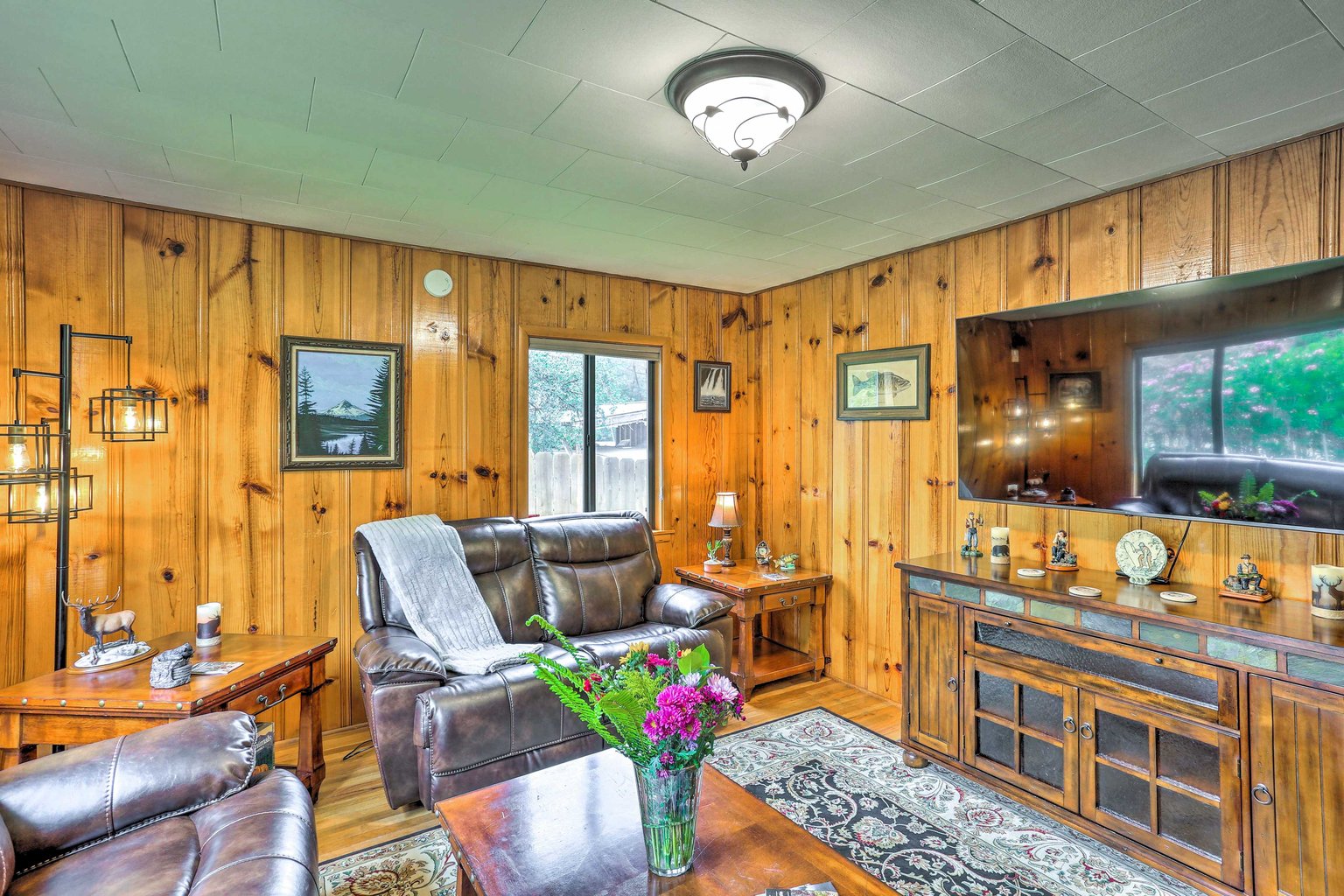 Shasta Lake Vacation Rental