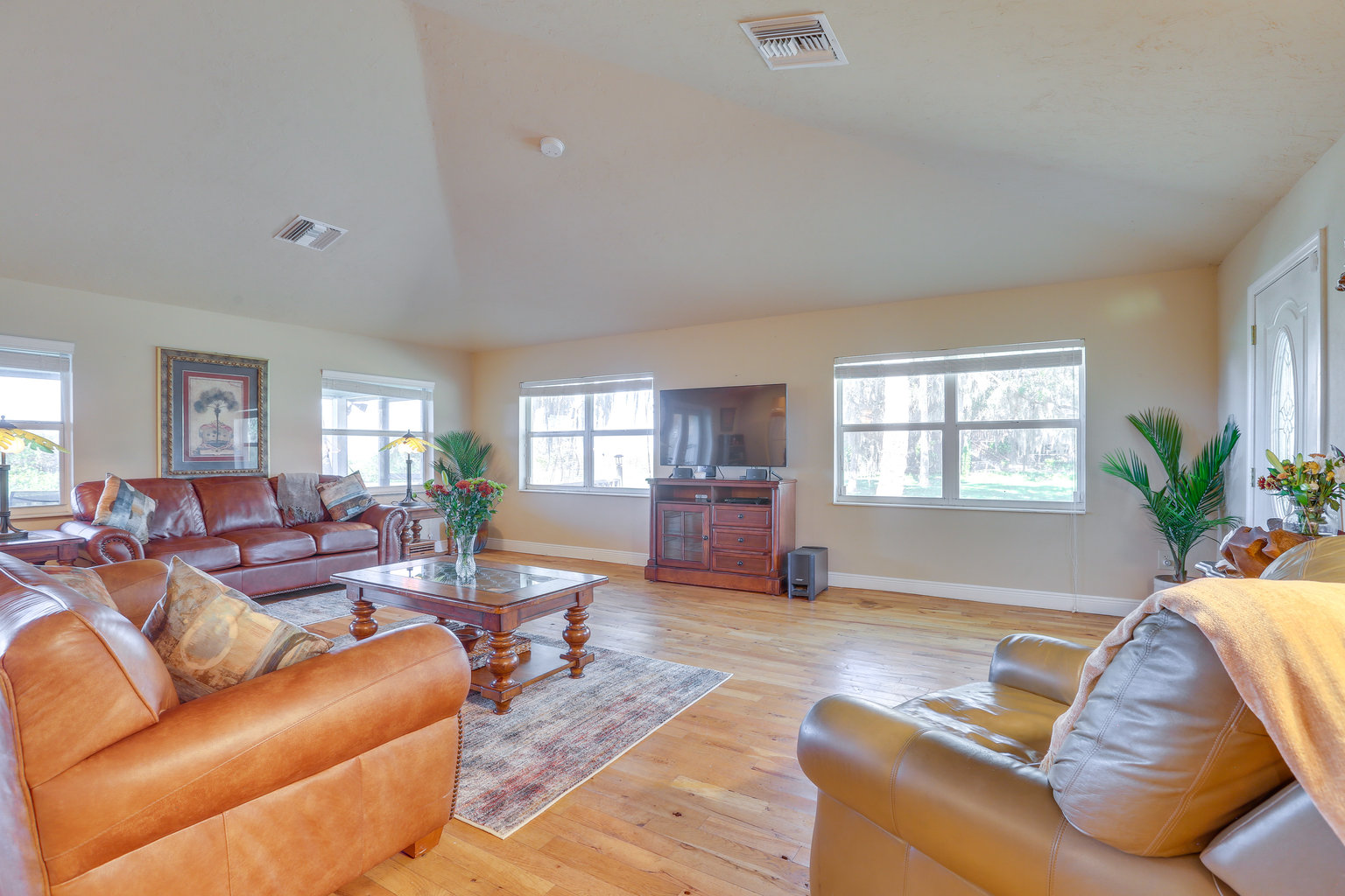 Lorida Vacation Rental