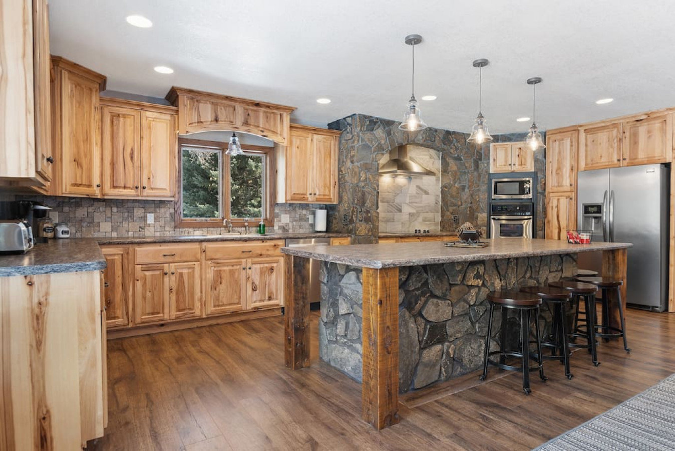 Custer Vacation Rental