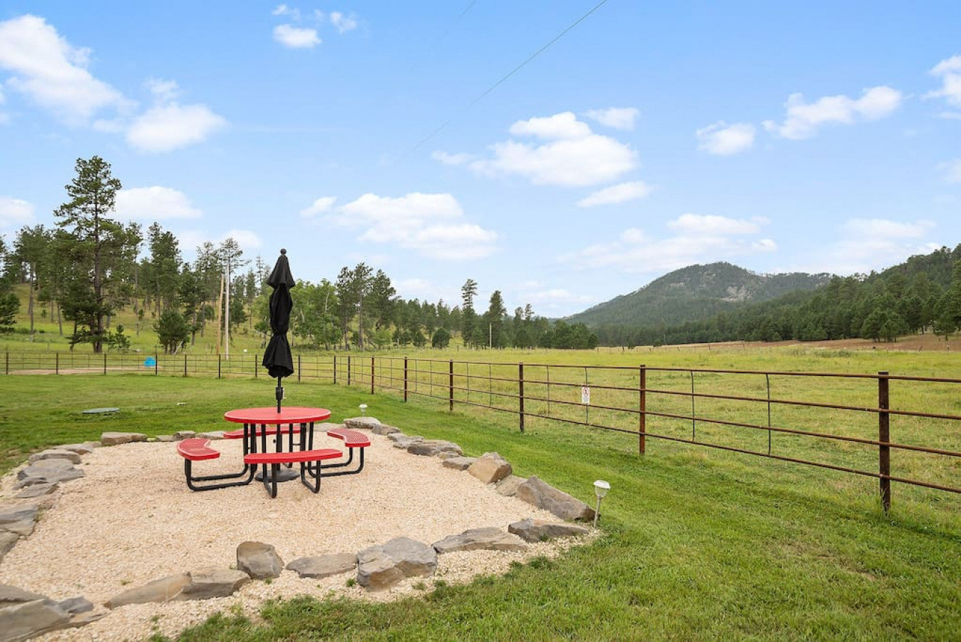 Custer Vacation Rental