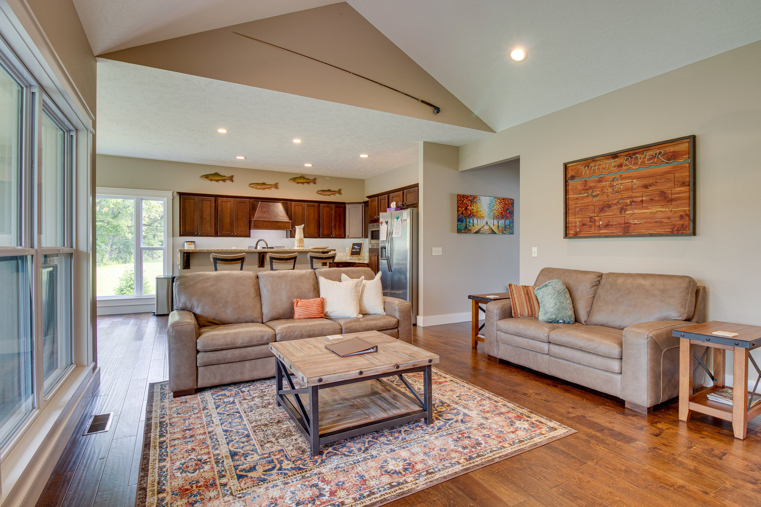 Flippin Vacation Rental