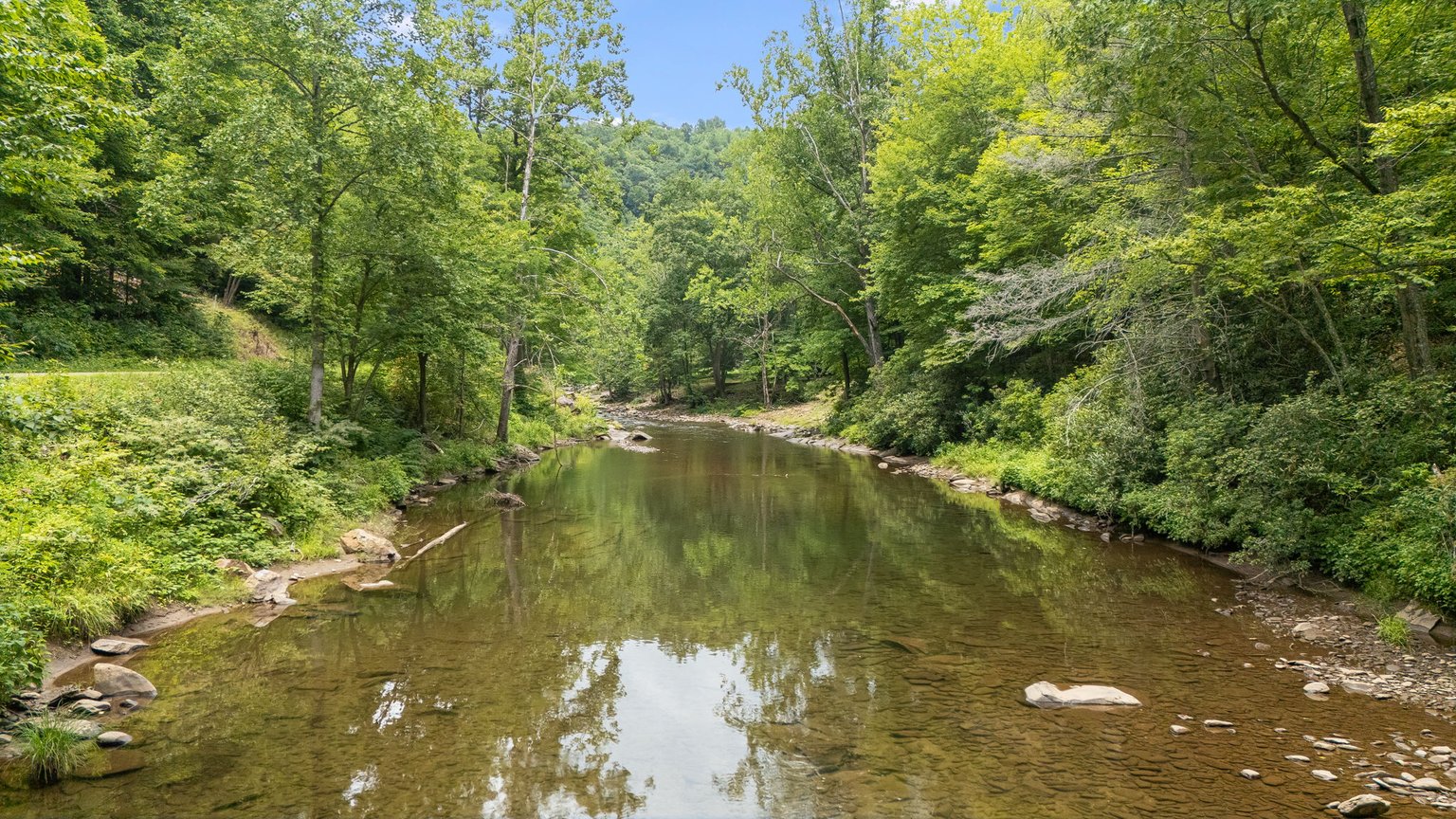 Burnsville Vacation Rental