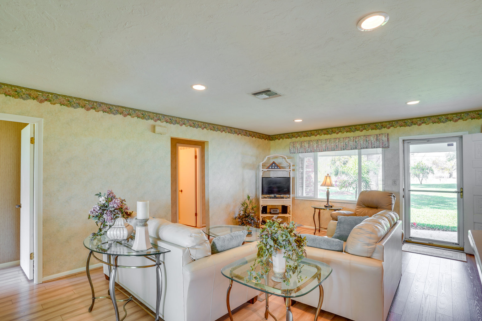 Frostproof Vacation Rental