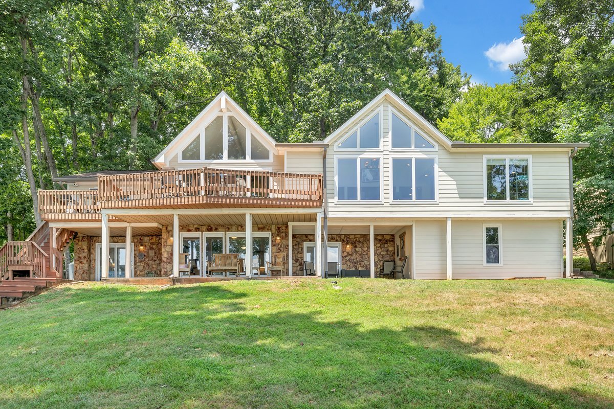 Moneta Vacation Rental