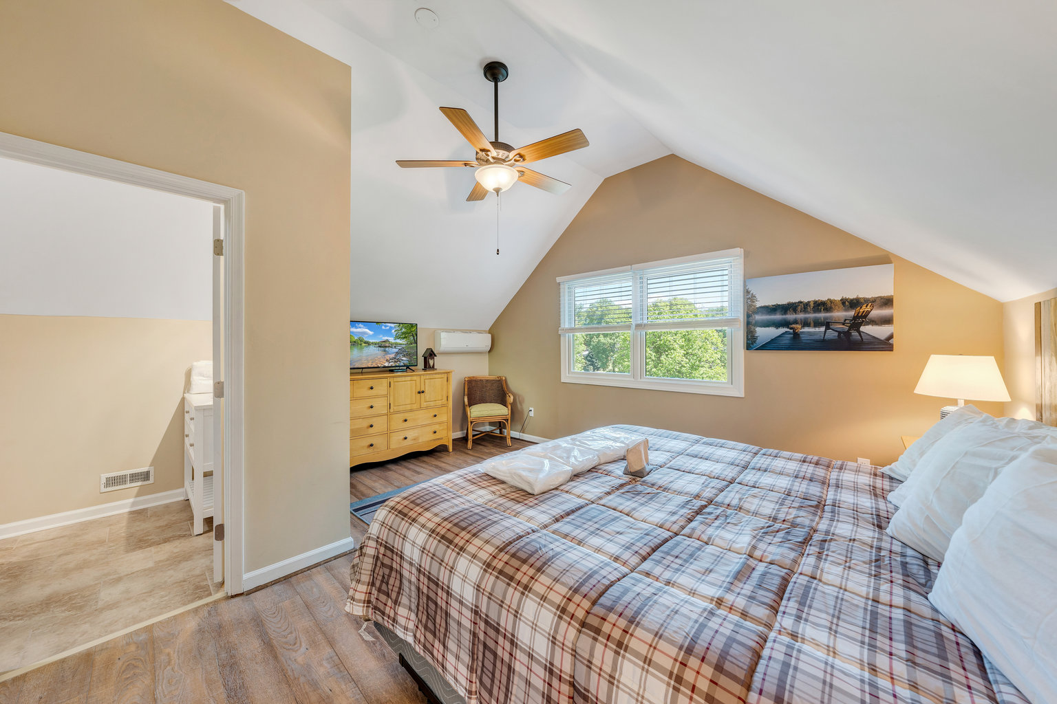 Huddleston Vacation Rental