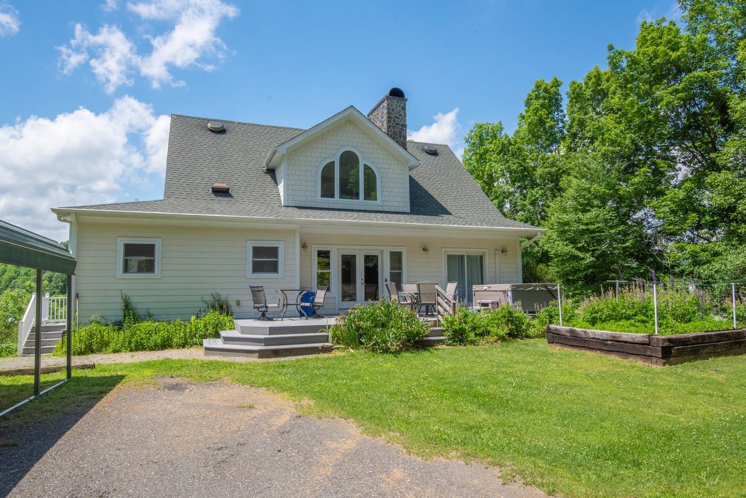 Lansing Vacation Rental