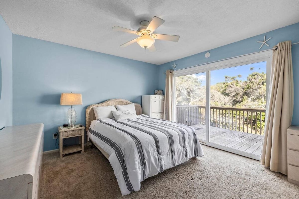 Pine Knoll Shores Vacation Rental