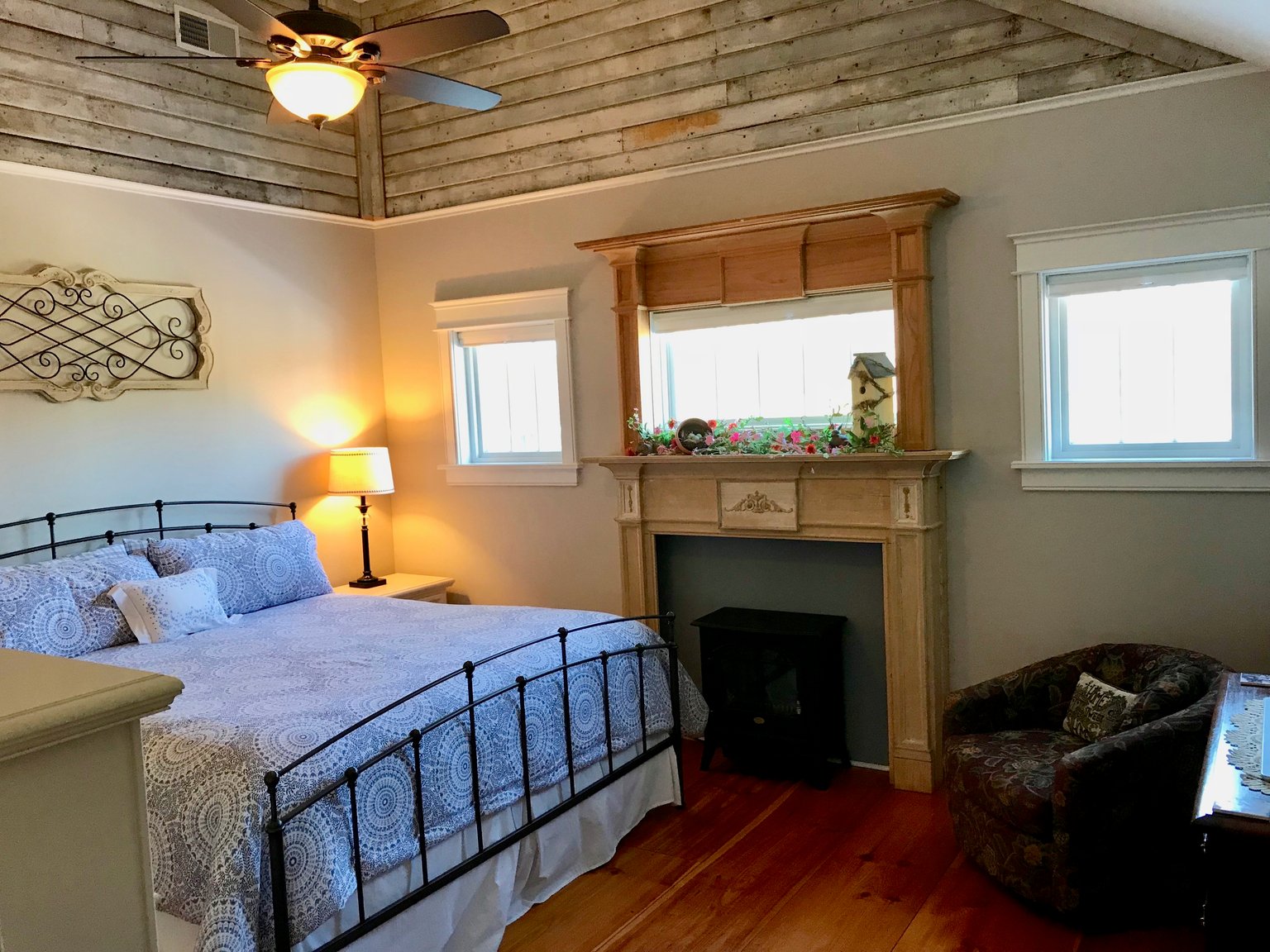 Ellwood City Vacation Rental