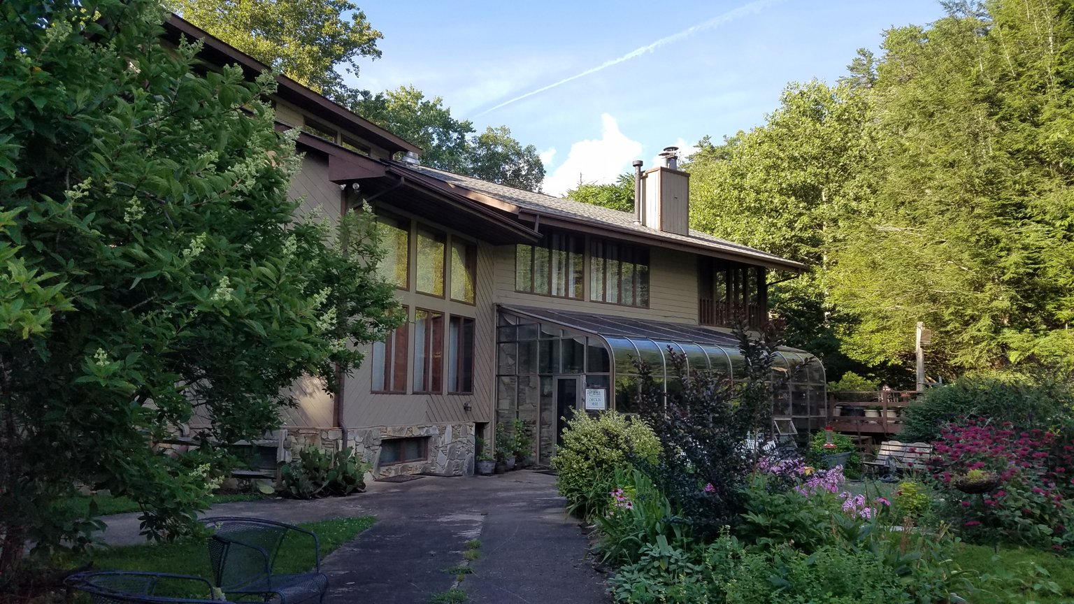 Old Fort Vacation Rental