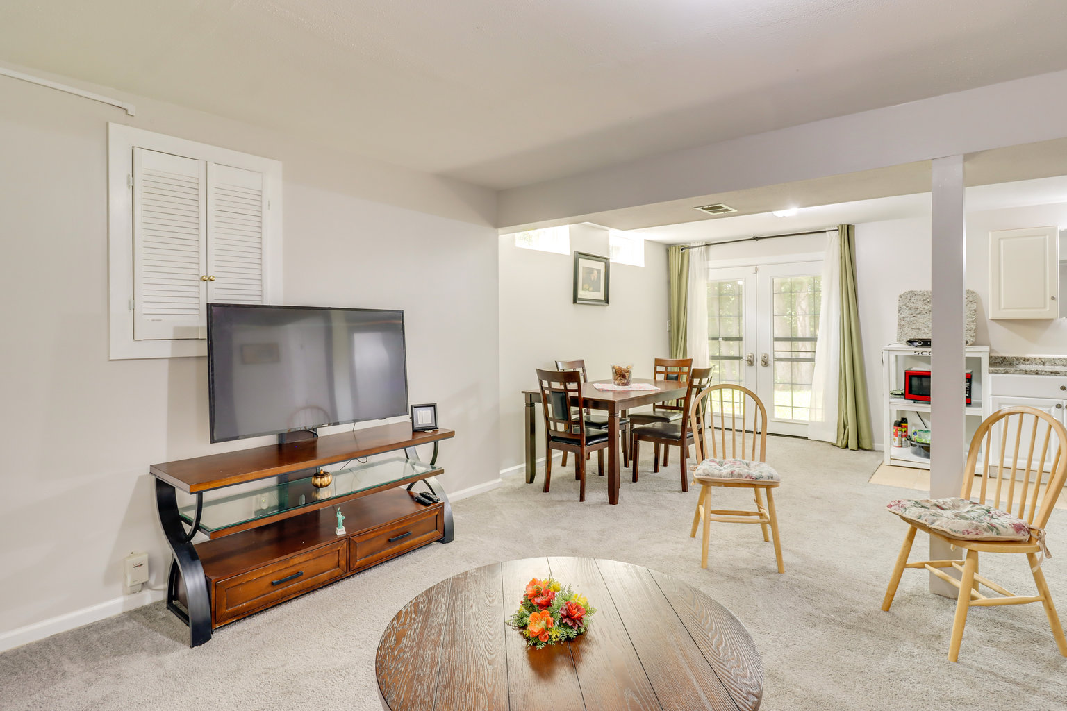 Bowie Vacation Rental