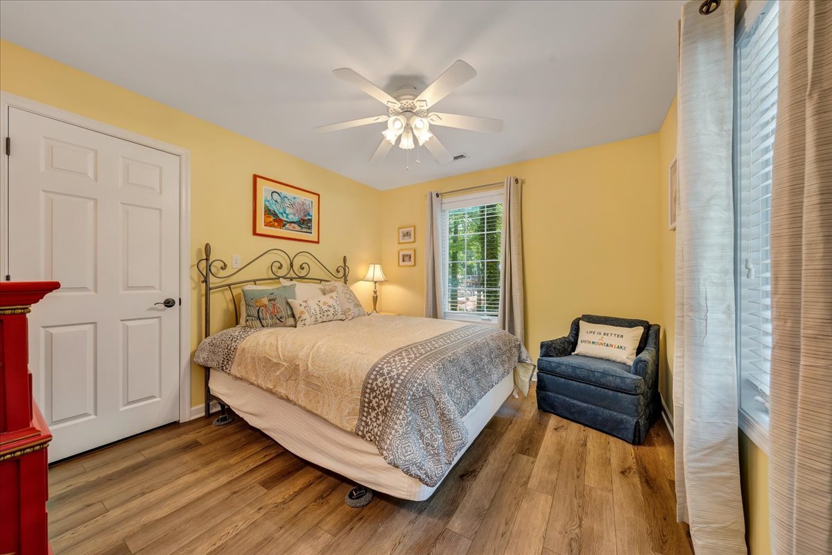 Huddleston Vacation Rental