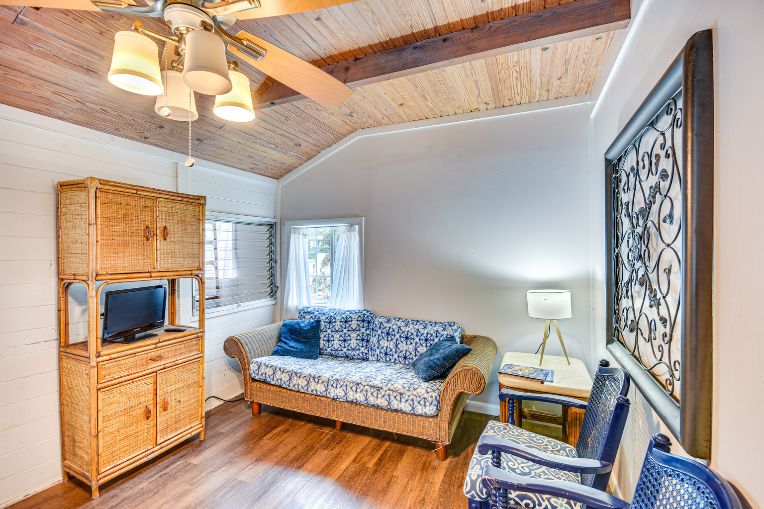 Versailles Vacation Rental