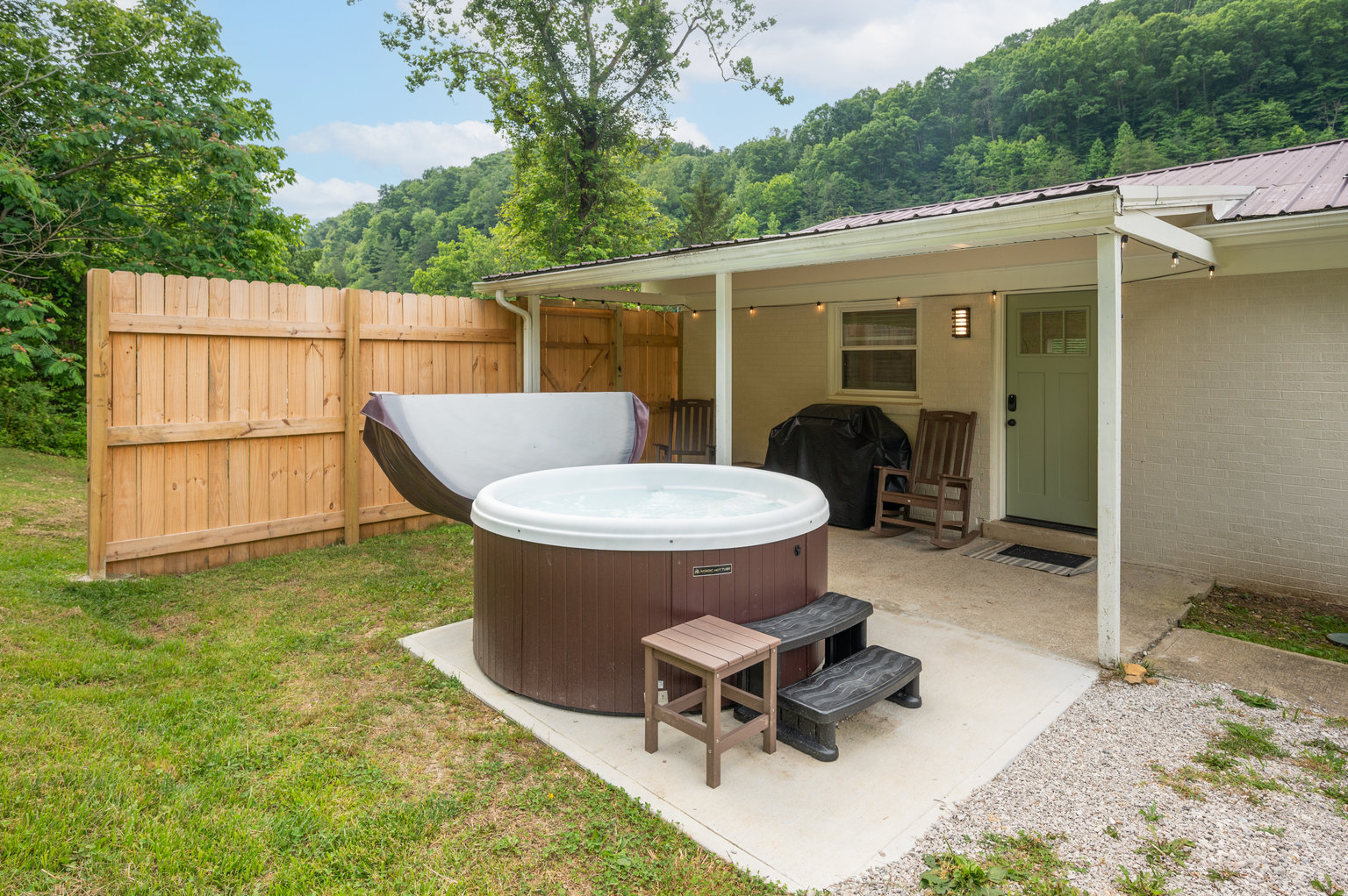 Slade Vacation Rental