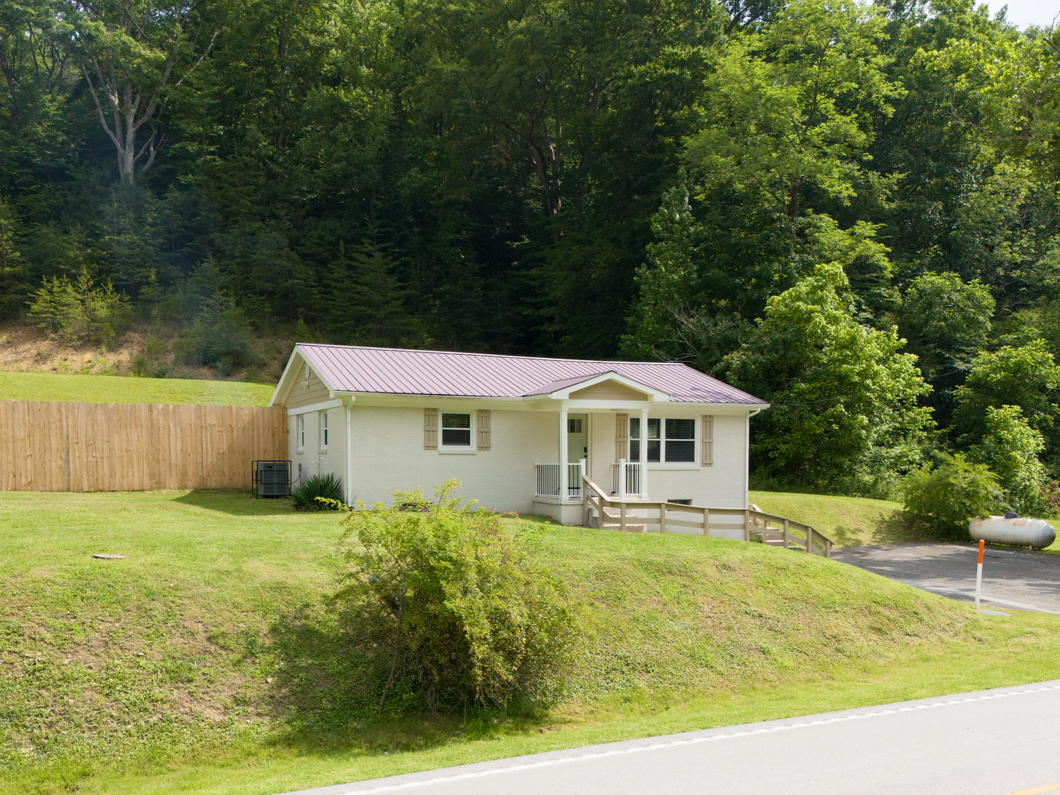 Slade Vacation Rental